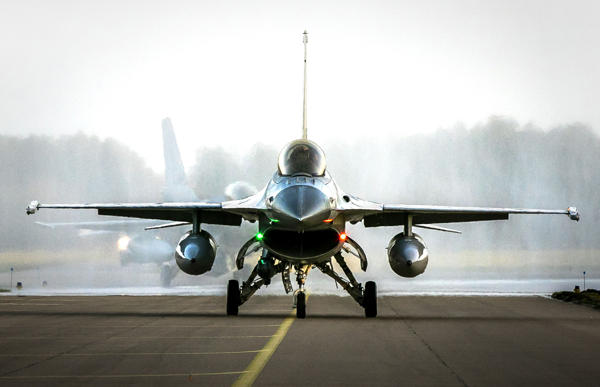 Ukraine asks the Netherlands for F-16 fighter jets