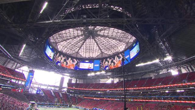 Atlanta stadium roof will be open pregame, closed during game