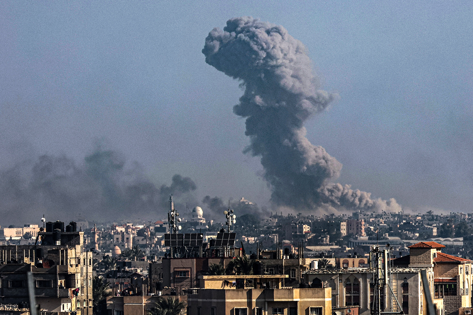 Smoke billows over Khan Younis, Gaza, on December 30. 