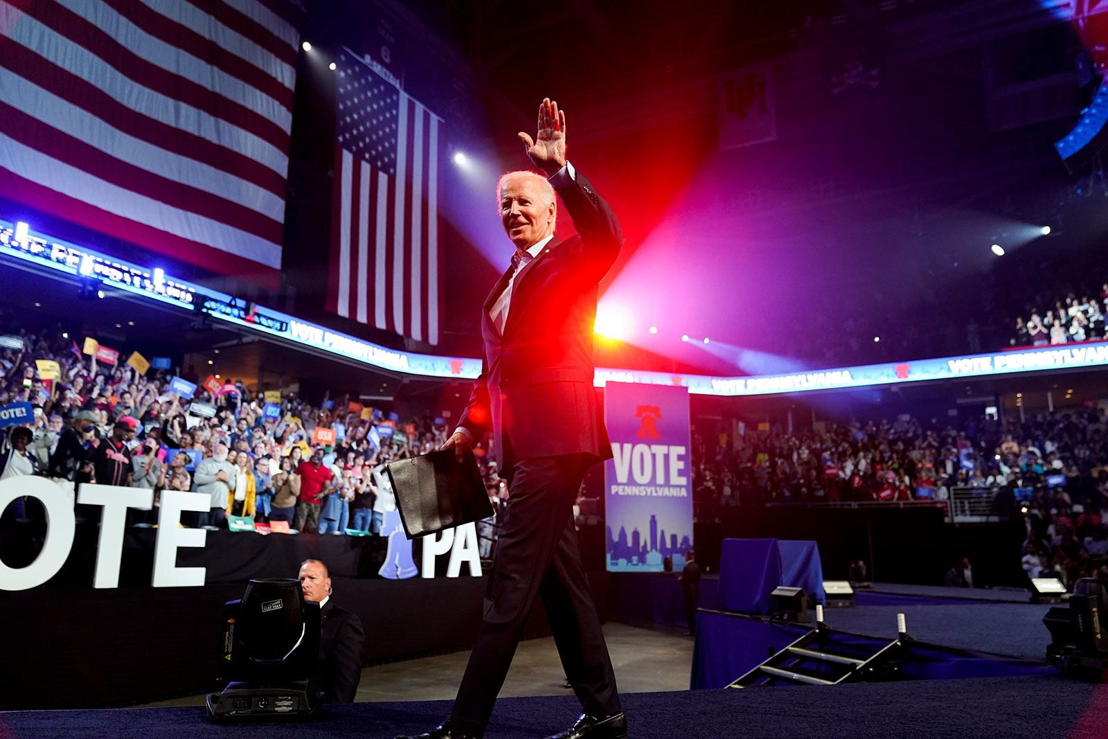 President Joe Biden waves aft  speaking astatine  a run  rally successful  Philadelphia for Josh Shapiro and John Fetterman connected  November 5. 