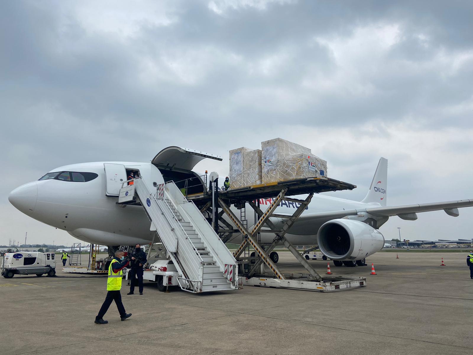 The cargo included oxygen generators as well as ventilators. 