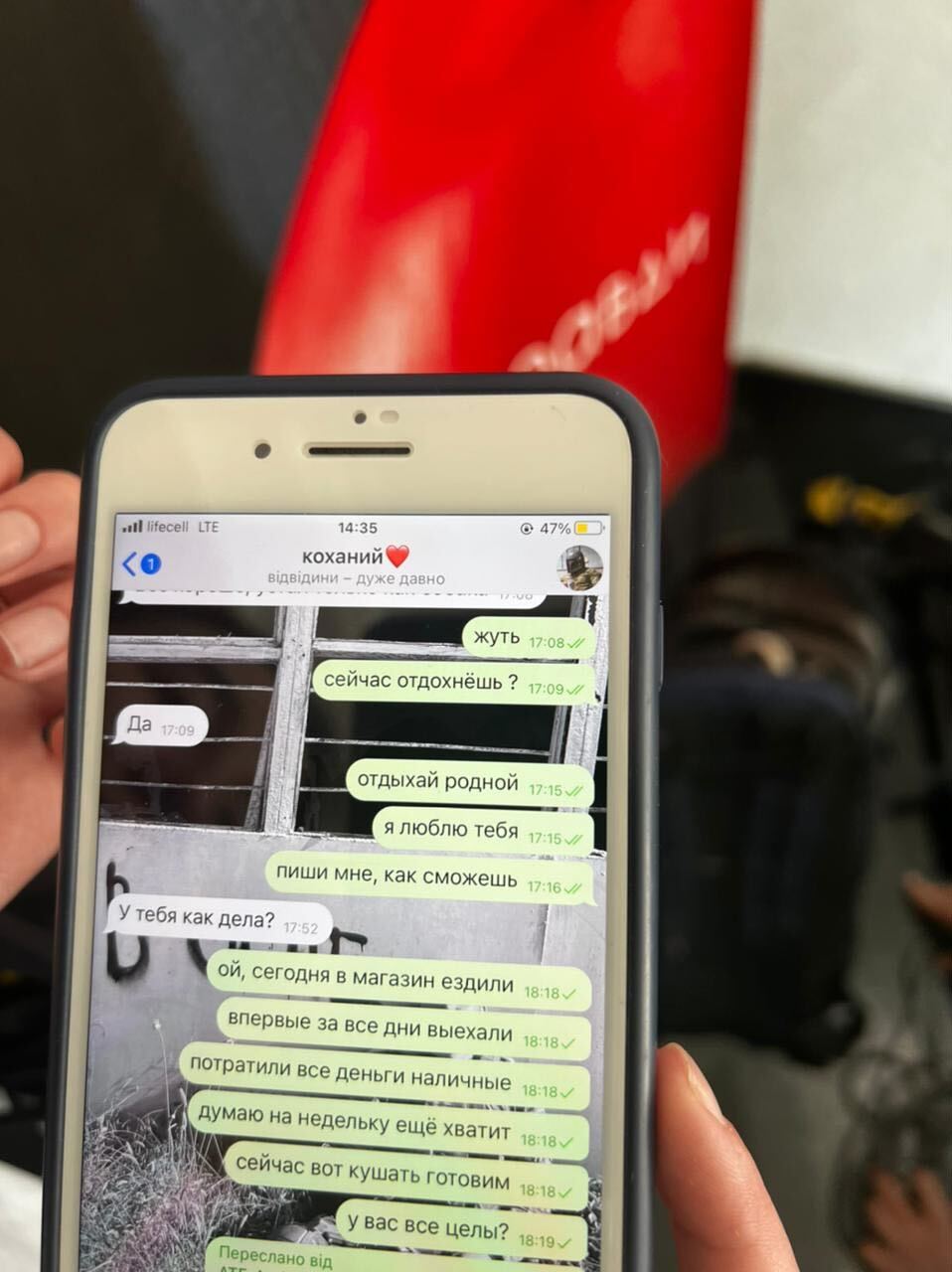 Nastya Bilousova shows a conversation she had with her boyfriend, Dmytro Chornyi, who was killed in the Azovstal plant in Mariupol, Ukraine. In the message, Chornyi tells Bilousova that he is getting a rest from fighting, and she tells him she loves him. She also told him that she went out for the first time in days to buy food.