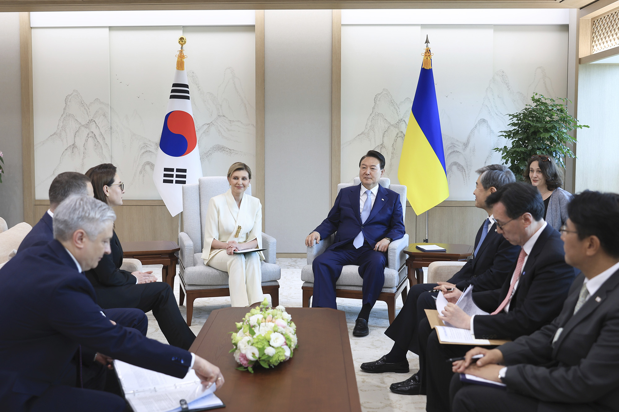 South Korean President Yoon Suk Yeol, center right, meets with Ukraine's first lady Olena Zelenska, center left, at the presidential office in Seoul, South Korea, on May 16.