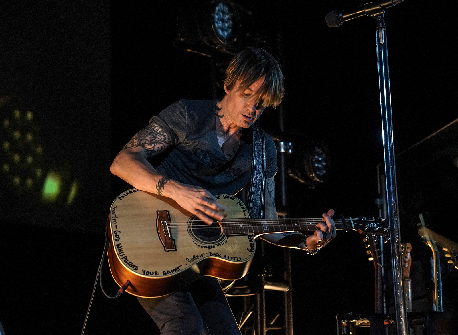 Keith Urban, performing for first responders at the Stardust Drive In Theatre in Watertown, Tennessee on Thursday, May 14. The private show was set up exclusively for more than 200 doctors, nurses, emergency medical technicians and staff from Vanderbilt Health, part of Vanderbilt University Medical Center.