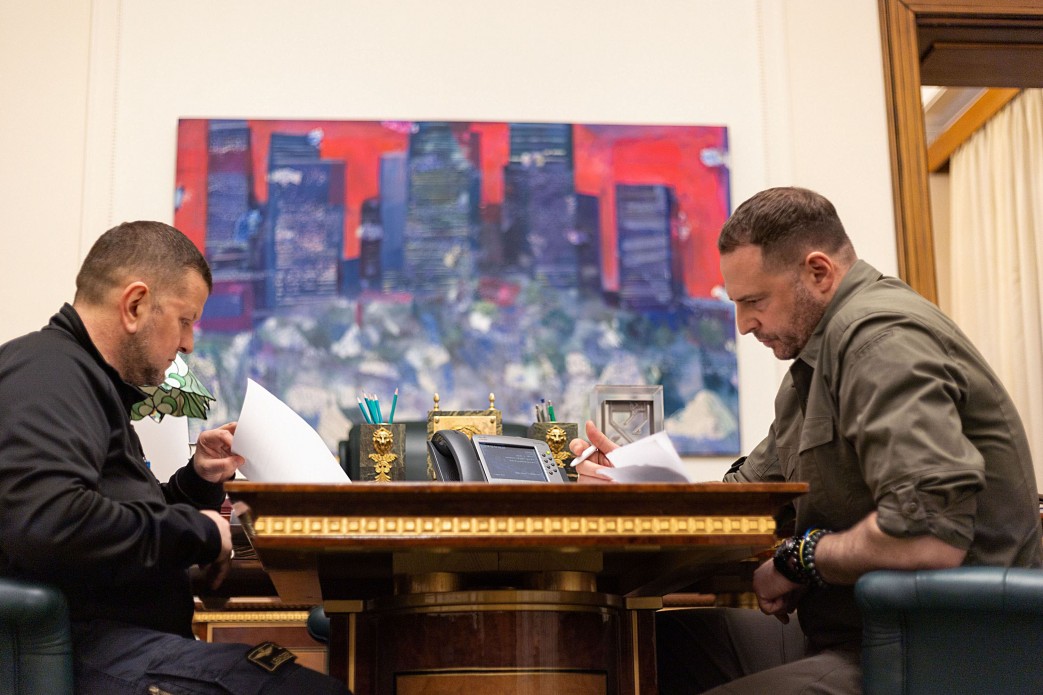 Head of the Presidential Office Andriy Yermak, right, and Commander-in-Chief of the Armed Forces of Ukraine Valerii Zaluzhny had a phone call with U.S. President's National Security Advisor Jake Sullivan and U.S. Chairman of the Joint Chiefs of Staff General Mark Milley.