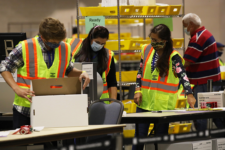 Election workers count ballots on Wednesday, November 04, in Philadelphia, Pennsylvania. 