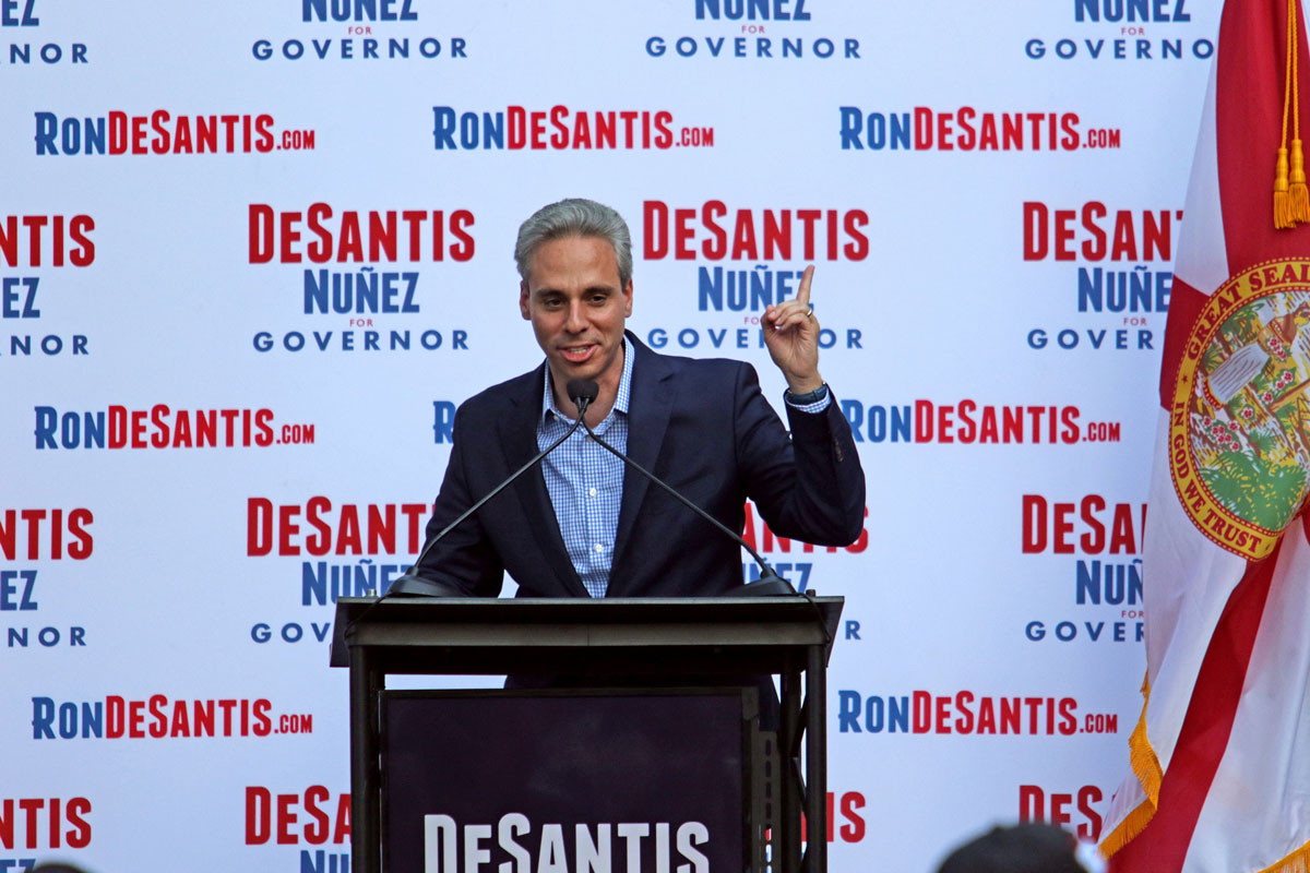 In this November 4, 2018 file photo, Mayor Scott Singer speaks to the crowd during a rally for Republican gubernatorial nominee Ron DeSantis in Boca Raton, Florida.