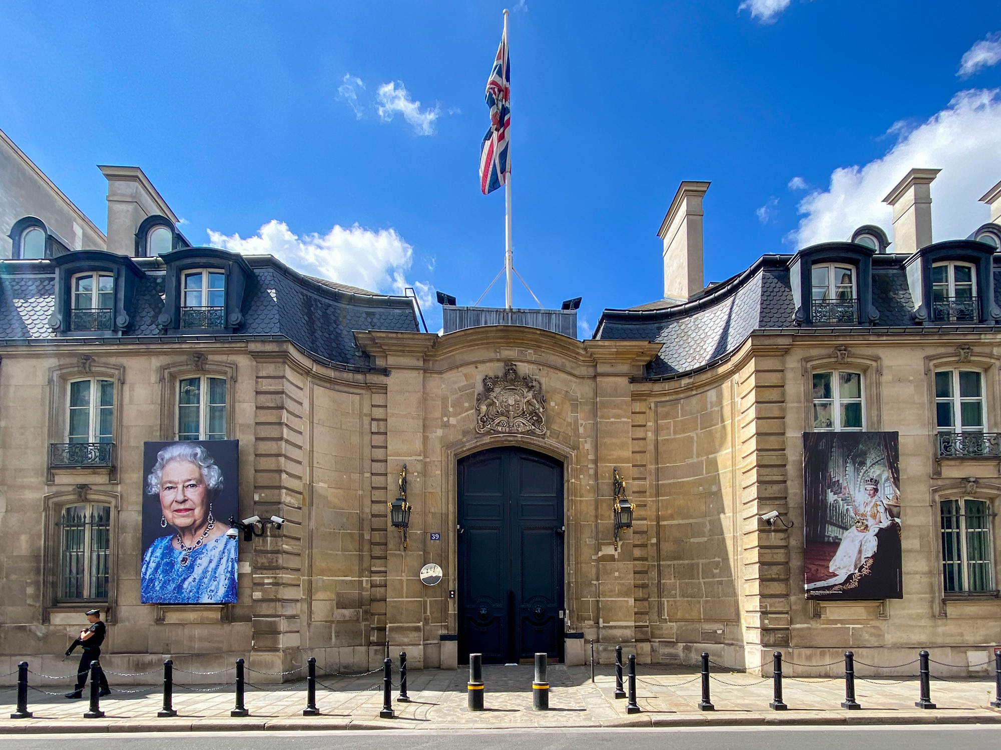 Portraits of Queen Elizabeth are displayed in front of the British Ambassador's Residence to celebrate the Platinum Jubilee in Paris, on June 1.