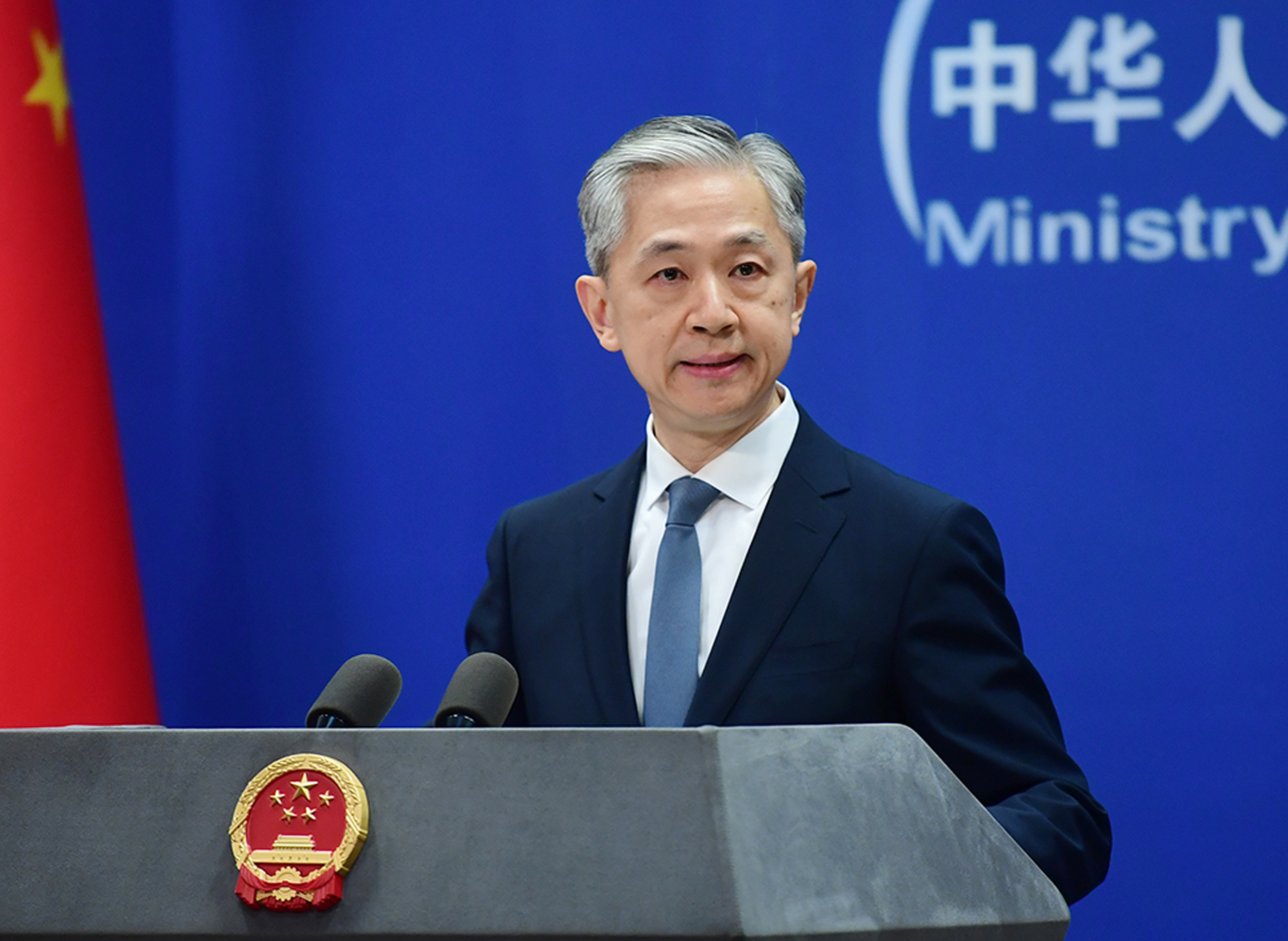 O porta-voz do Ministério das Relações Exteriores da China, Wang Wenbin, fala em uma coletiva de imprensa em Pequim, China, em 1º de março.