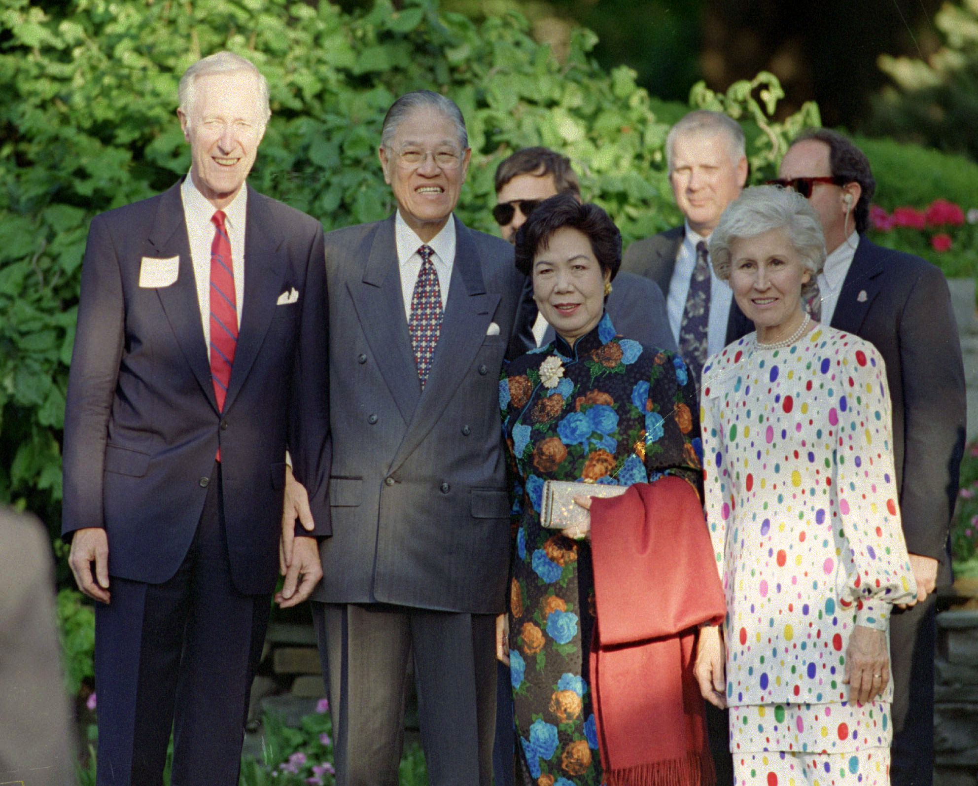 Cornell University President Frank Rhodes and Taiwan President Lee Teng-hui pose with their wives, Lee Wen-hui and Rosa Rhodes prior to a private dinner at the president's home on June 10,1995 in Ithaca, New York.