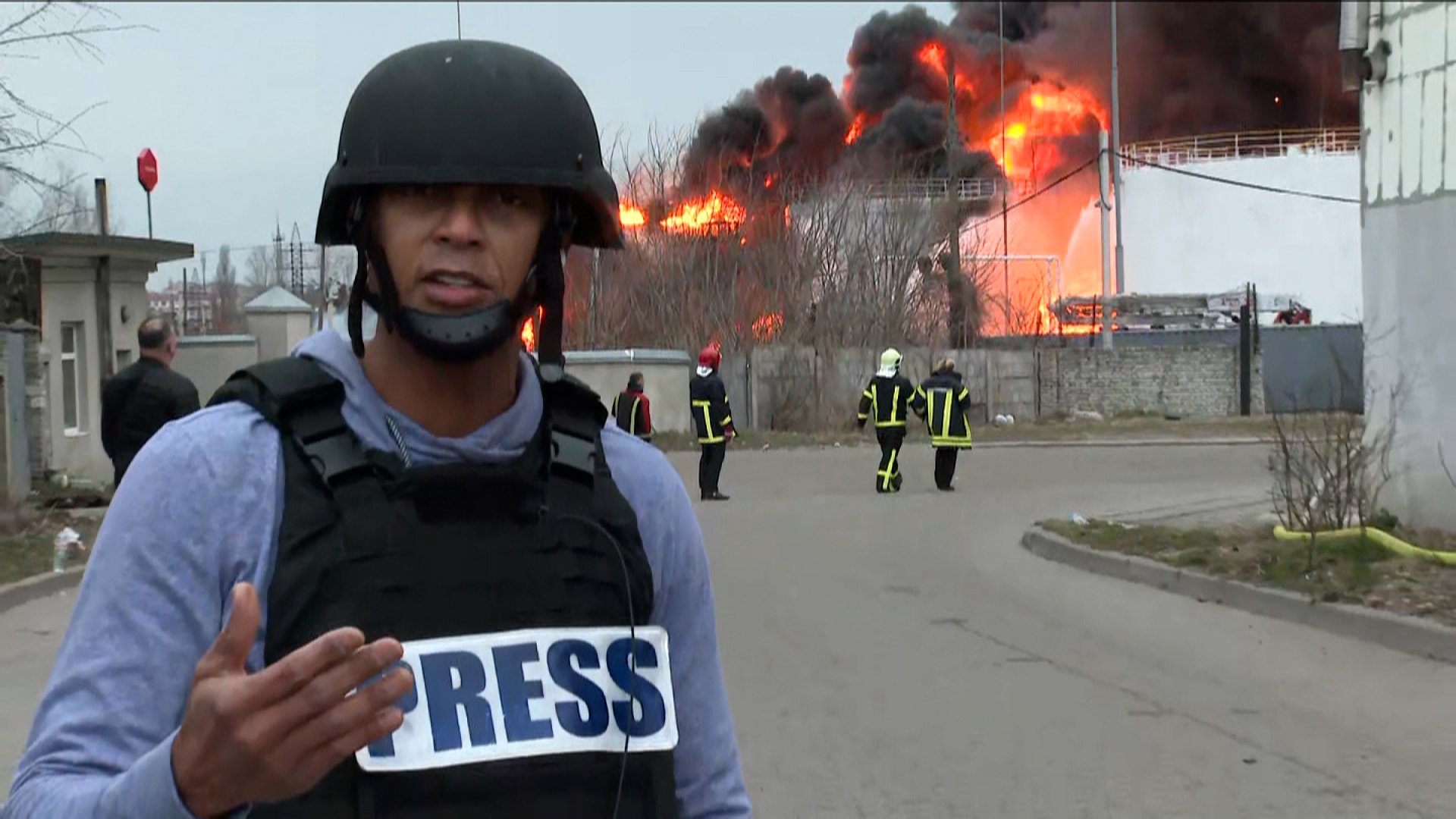 CNN’s Don Lemon reports from the scene of a fire in Lviv, Ukraine on Saturday. 