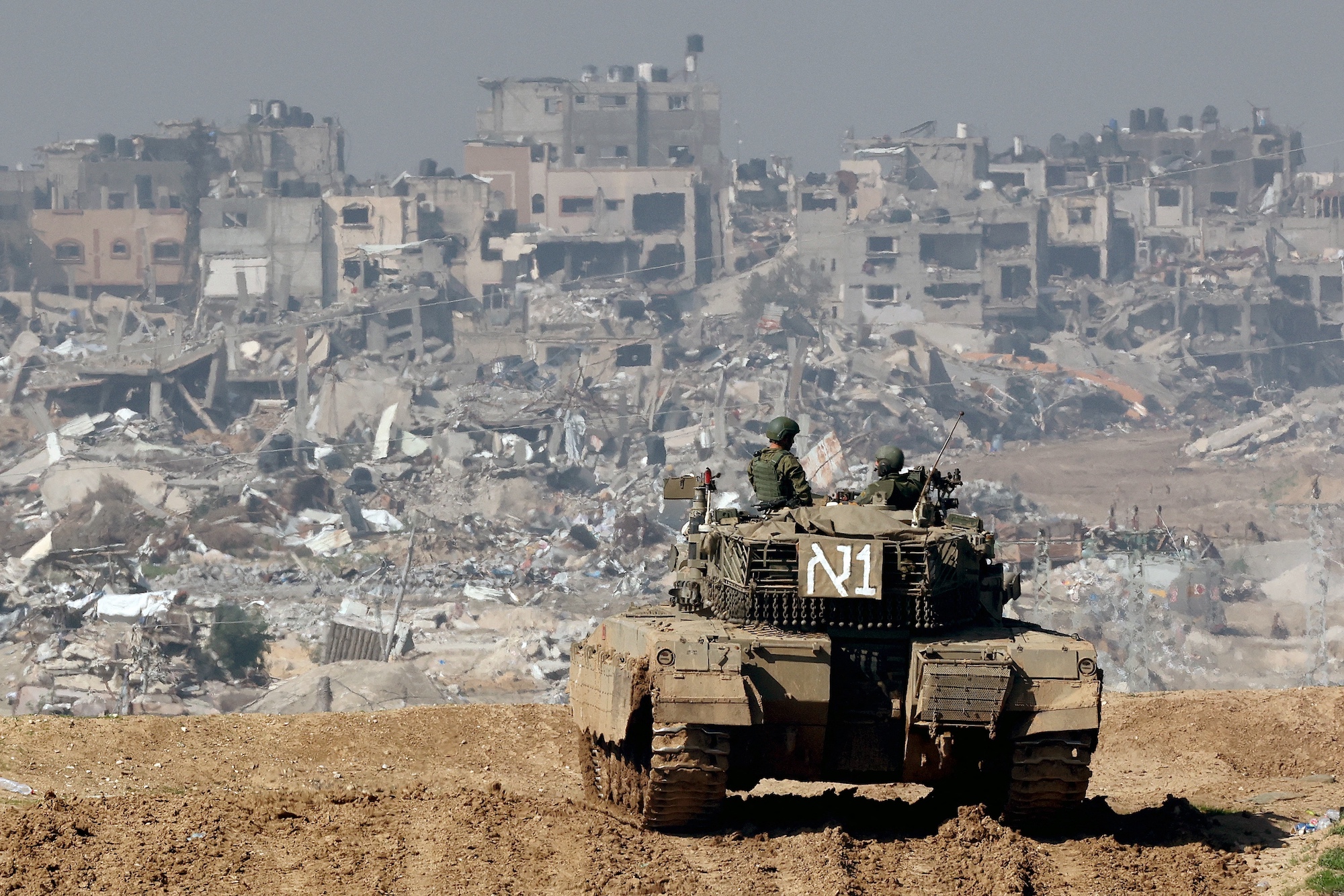 Se ve un tanque israelí frente a Gaza el 19 de enero.