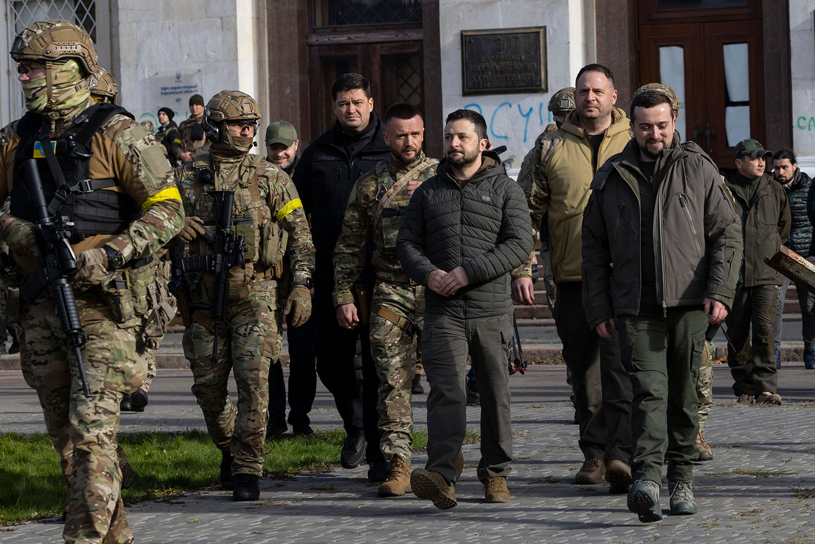 Ukrainian President Volodymyr Zelensky makes a surprise visit to Kherson on November 14. 