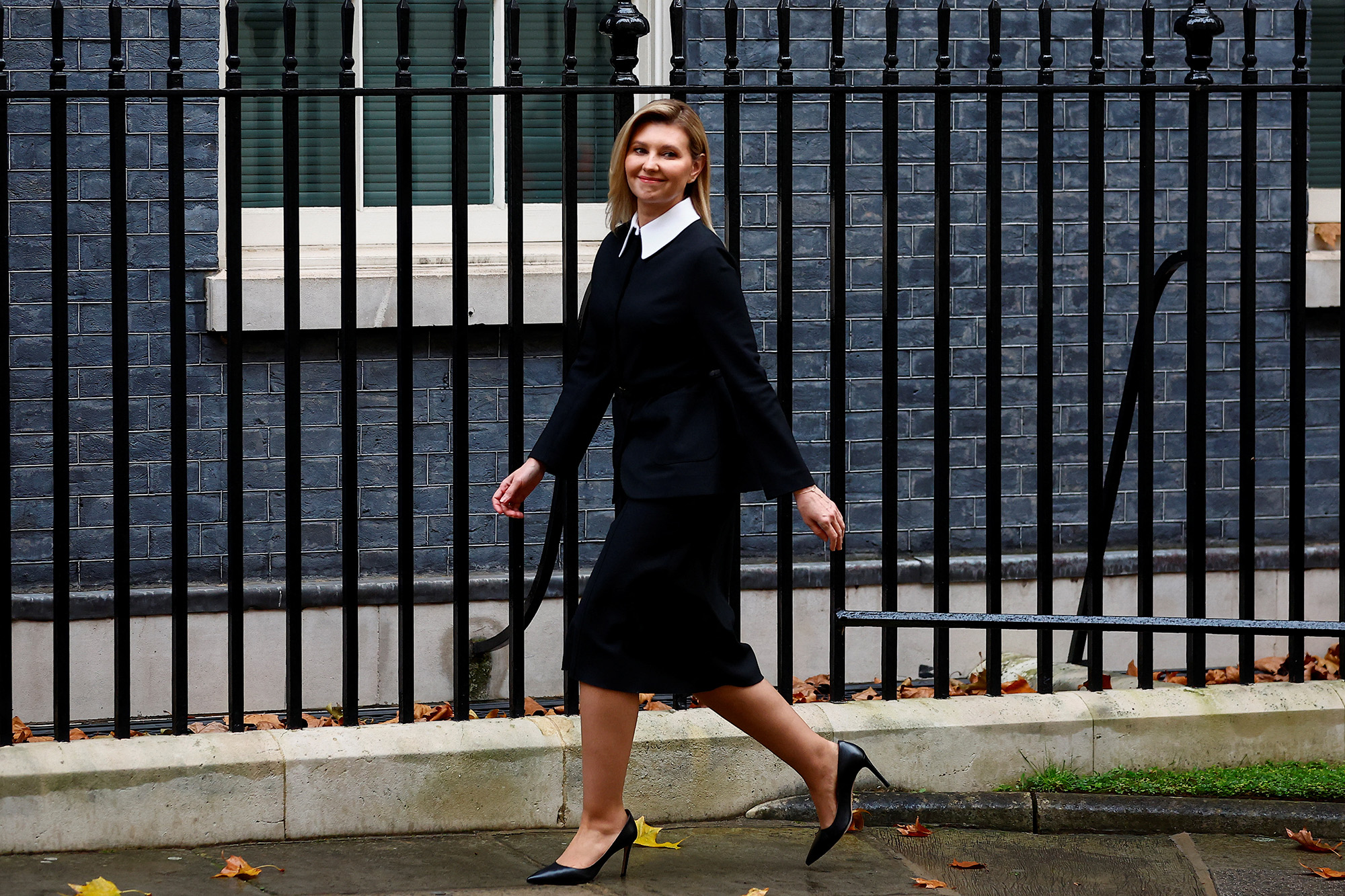 Ukraine's first lady Olena Zelenska walks outside Downing Street in London, England, on November 28.