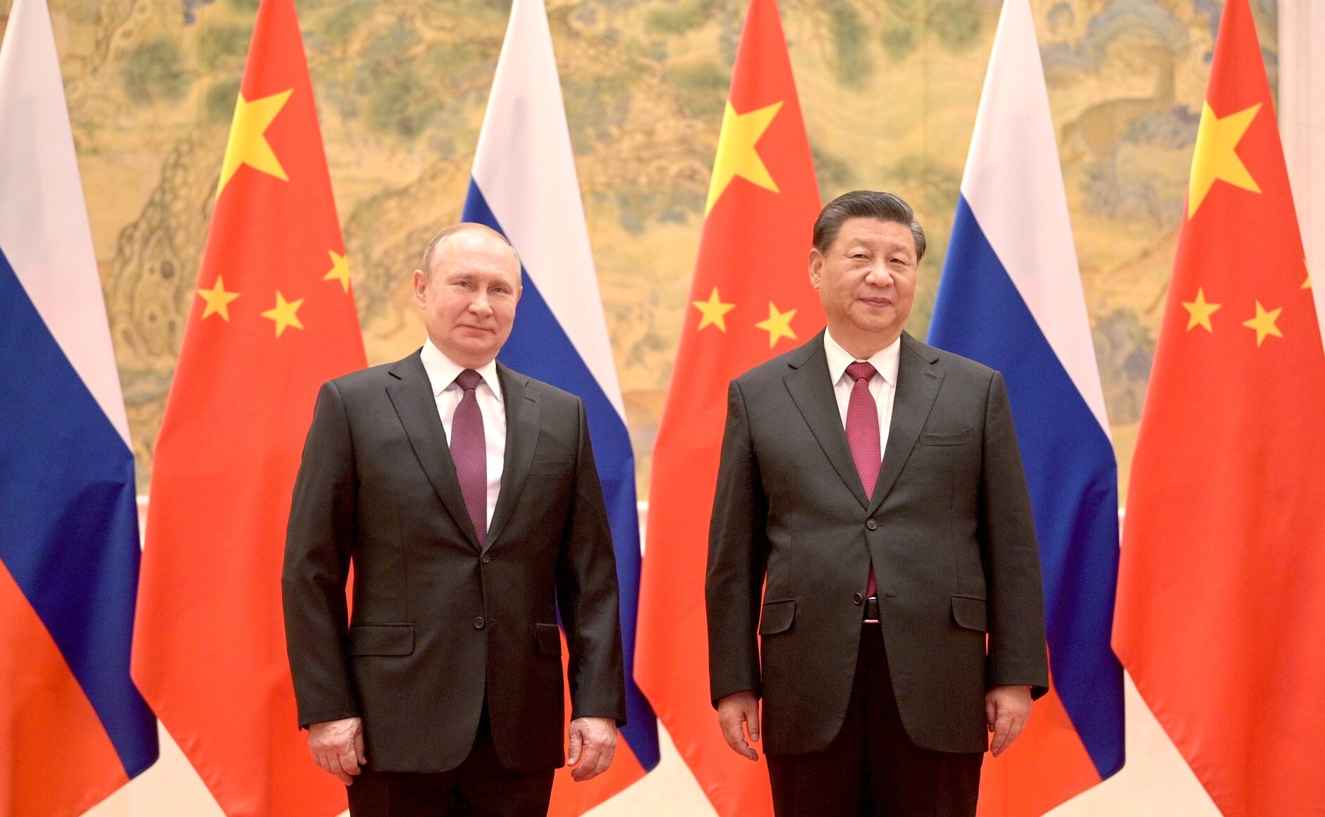 Russian President Vladimir Putin, left, and Chinese President Xi Jinping meet in Beijing, China on February 4.