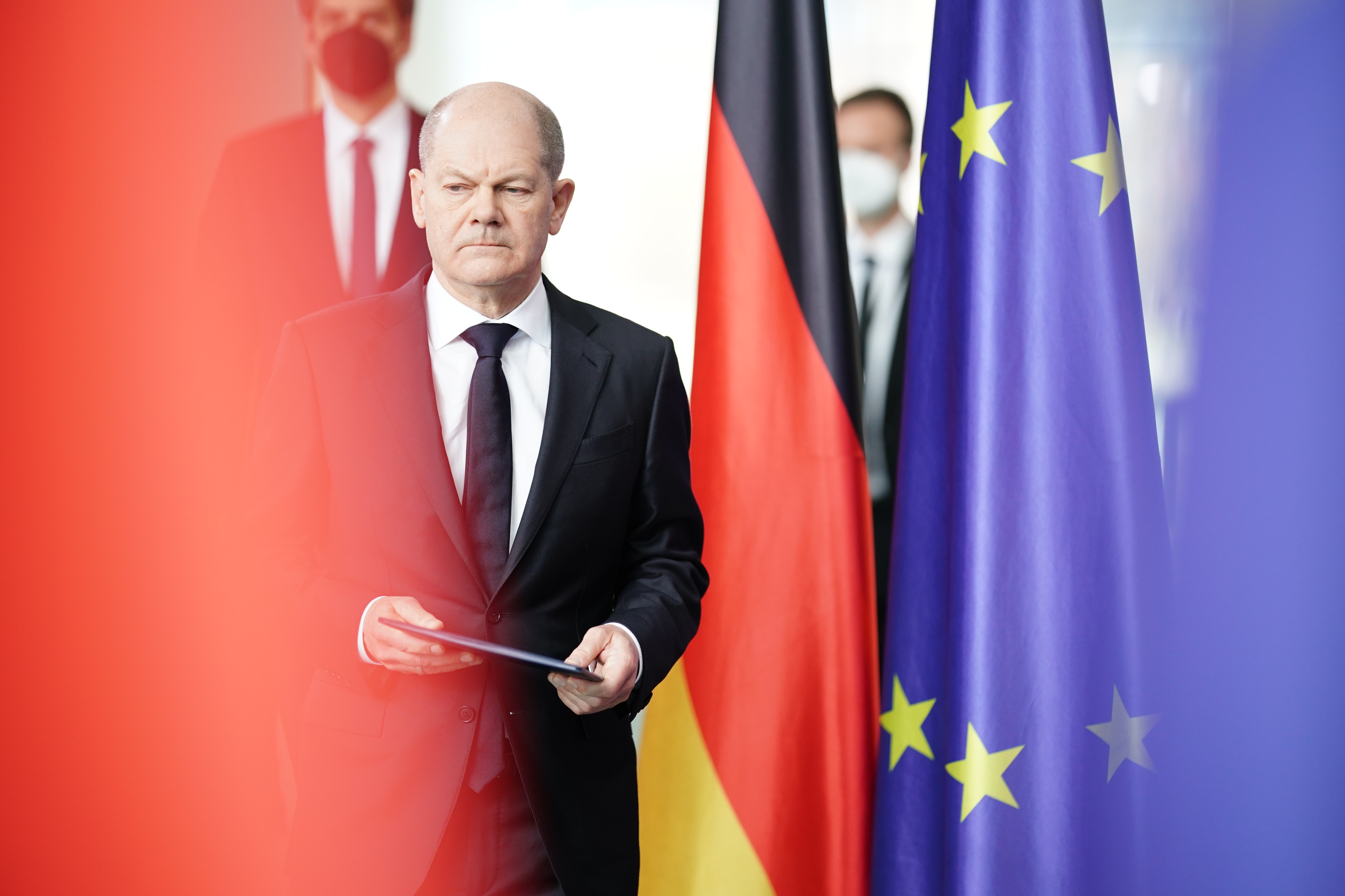 German Chancellor Olaf Scholz arrives to deliver a statement following a meeting of the security cabinet of the German government on February 24, in Berlin, Germany.