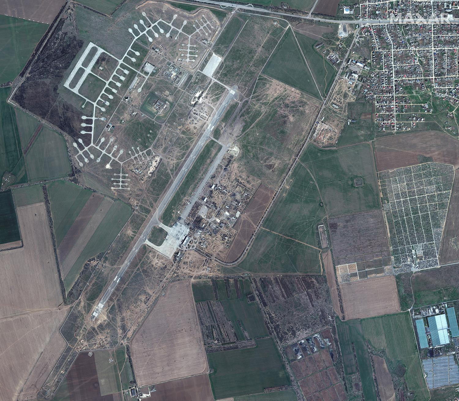 Maxar satellite imagery overview of Kherson Airfield and deployments in Kherson, Ukraine, on April 7.