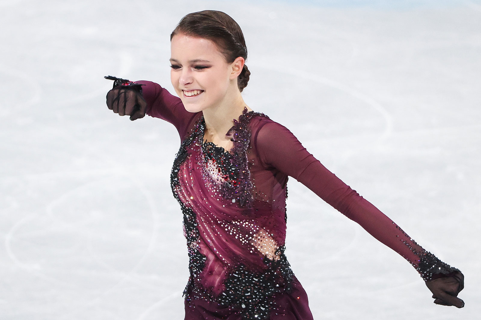 ROC's Anna Shcherbakova performs her free skating routine on February 17. 