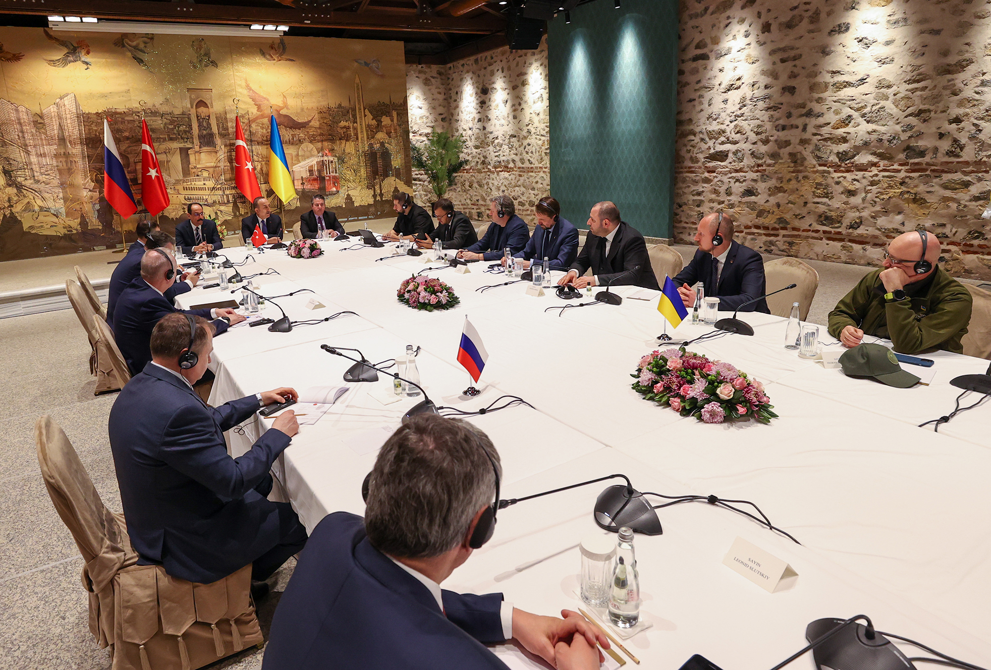 Talks between delegations from Russia and Ukraine at Dolmabahce Presidential Office in Istanbul, Turkey, on March 29.