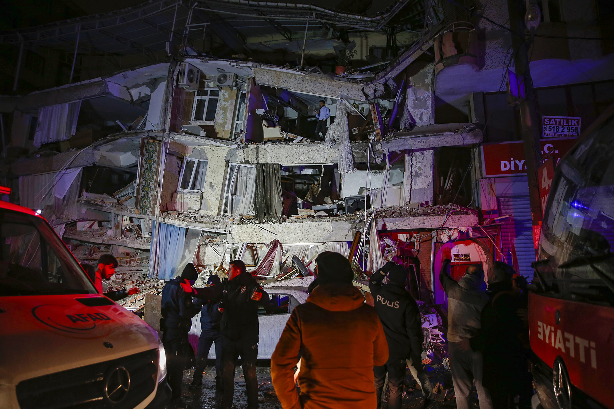 A building in Diyarbakir, Turkey is damaged following an earthquake on February 6. 