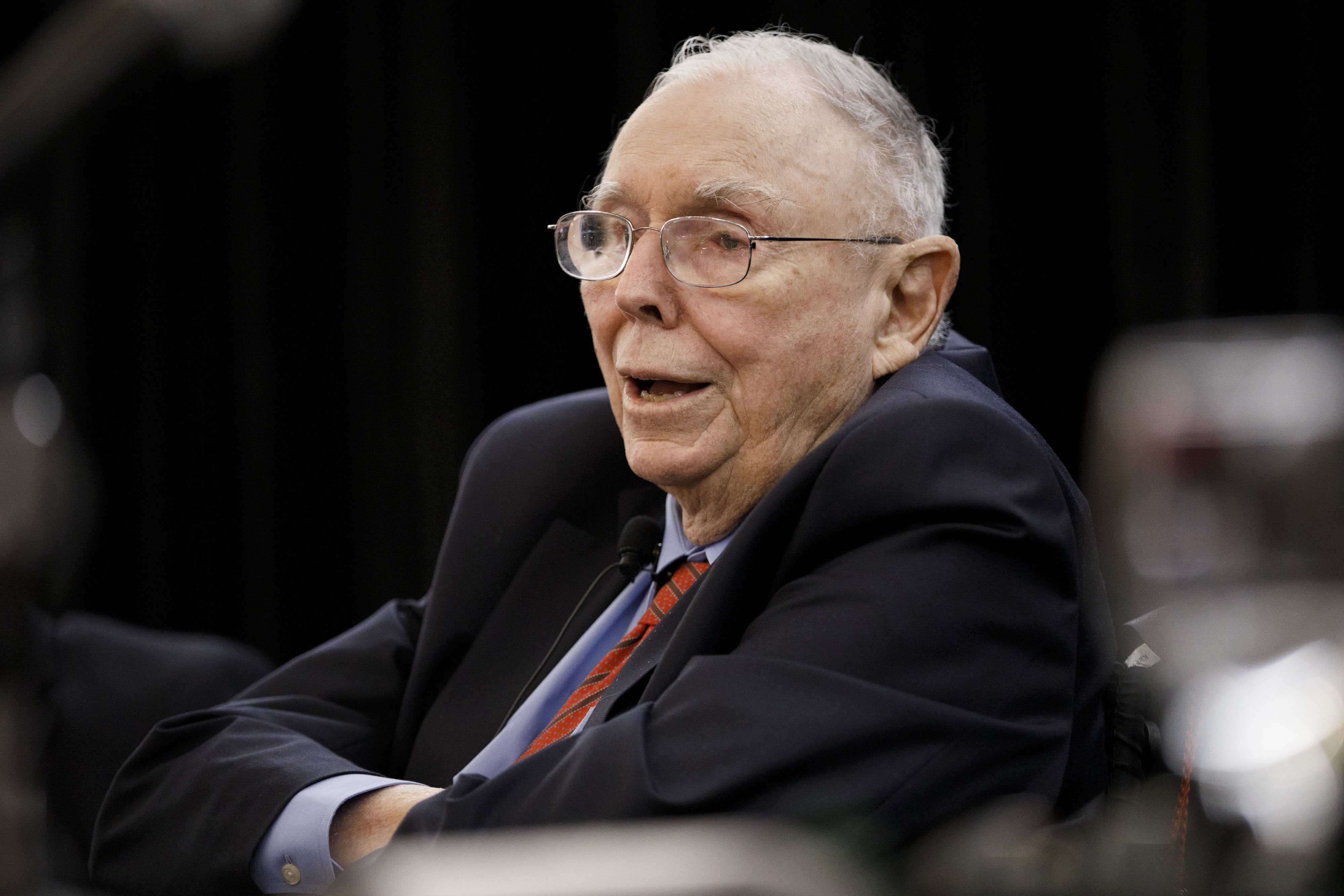 Charlie Munger, vice chairman of Berkshire Hathaway, speaks during the Daily Journal Corporation shareholder meeting in Los Angeles, California, on February 14, 2019. 