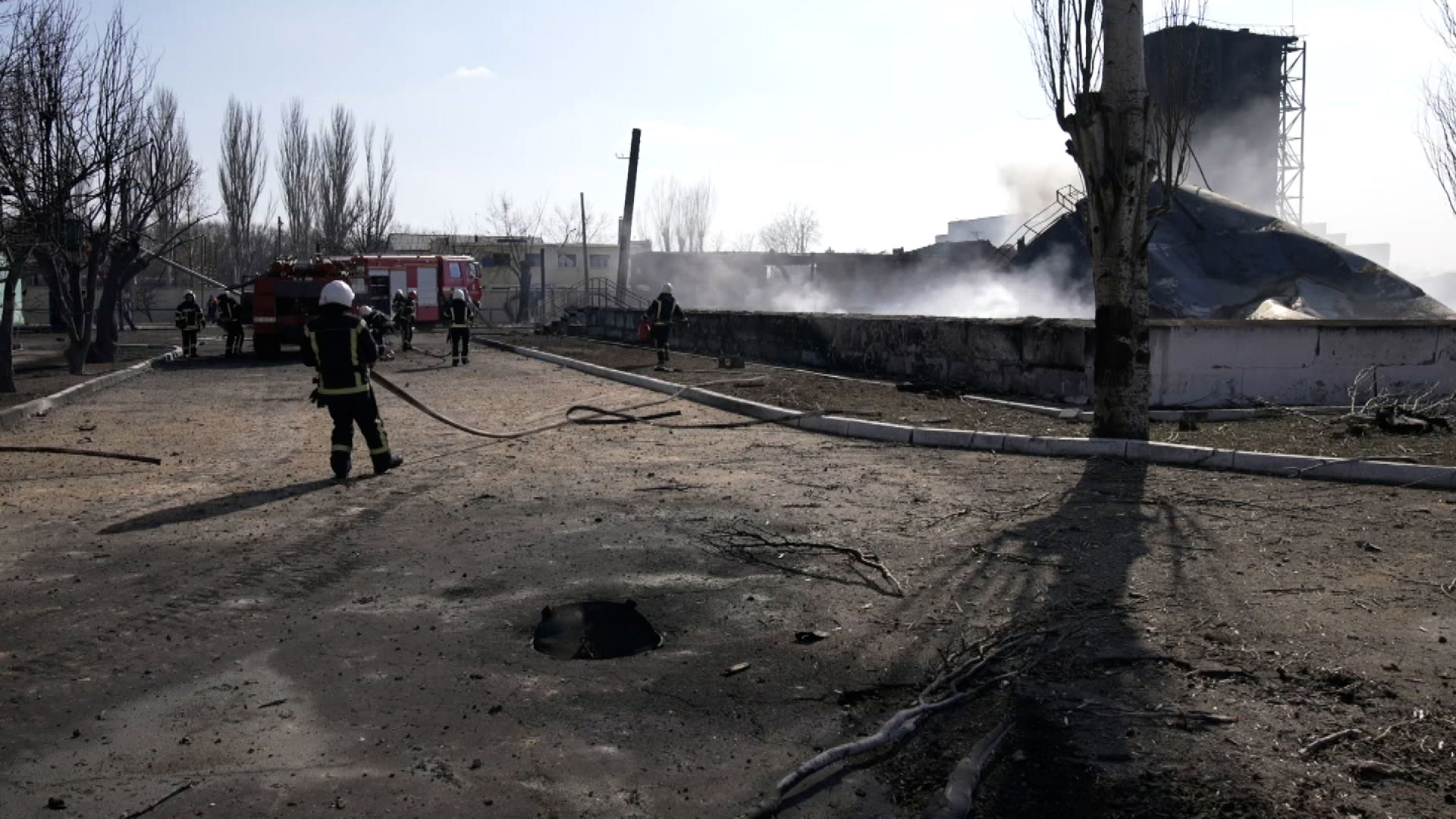 The Ukrainian city of Mykolaiv is picking up the pieces after a weekend of heavy fighting.