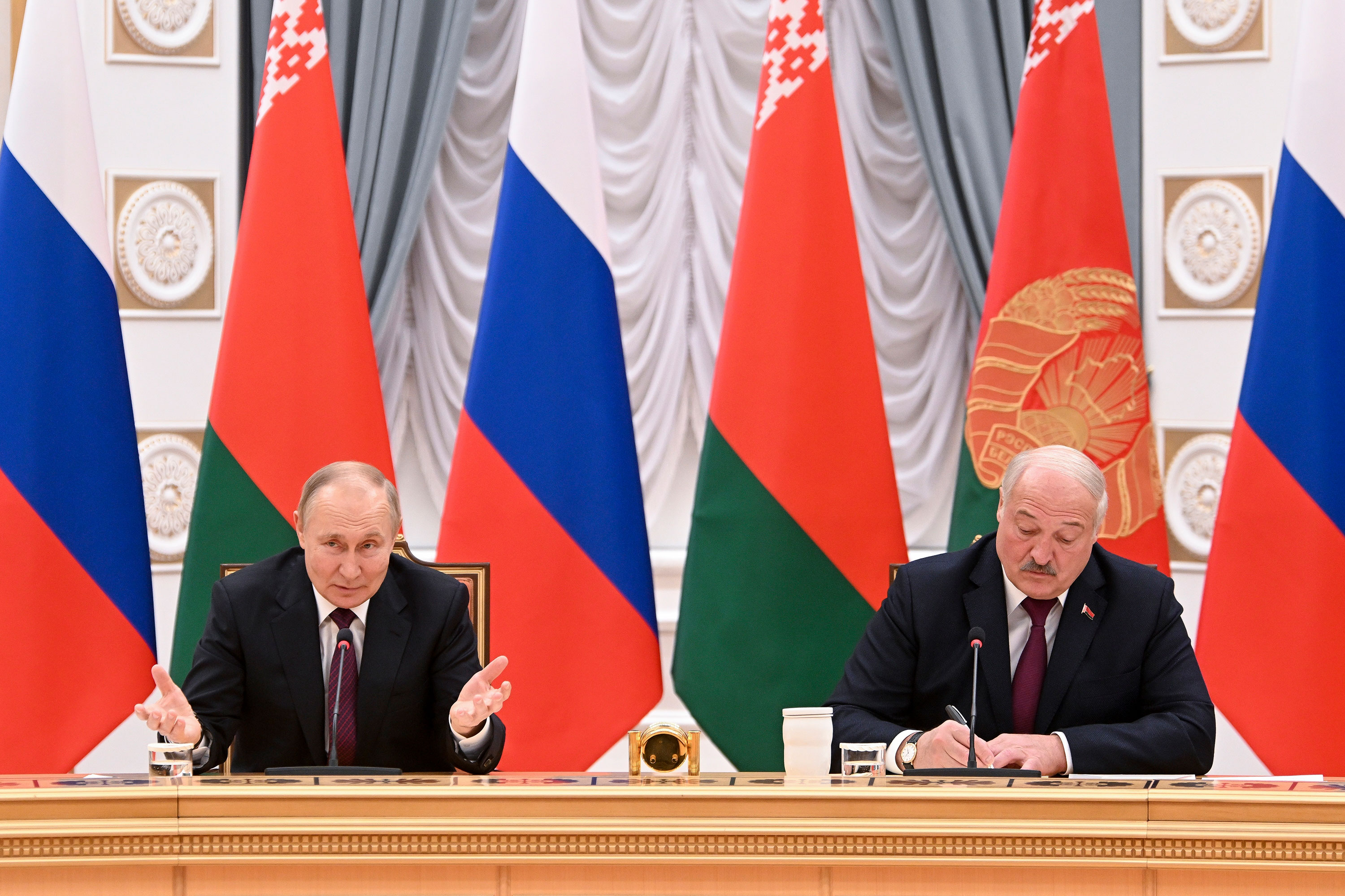 Russian President Vladimir Putin and Belarusian President Alexander Lukashenko at a press conference in Minsk, Belarus, on Monday.