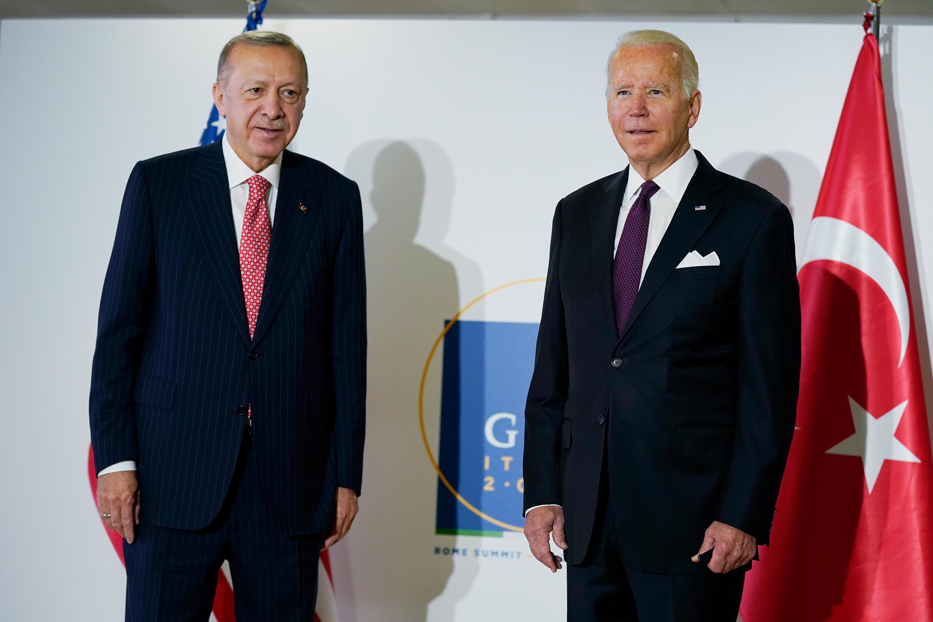 Biden, Türk cumhurbaşkanı ile yaptığı görüşmede Rus füze sistemi hakkındaki endişelerini dile getirdi.