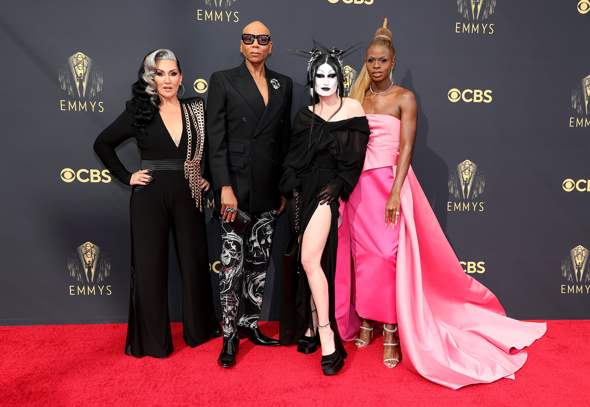Emmy Awards 2021 Best Dresses - 73rd Emmy Awards Red Carpet Celebrity  Fashion