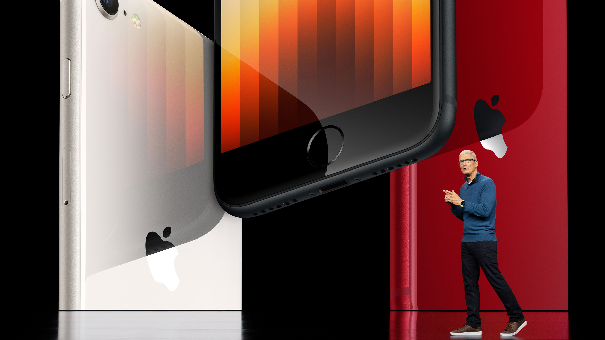Apple CEO Tim Cook presents the new iPhone SE.