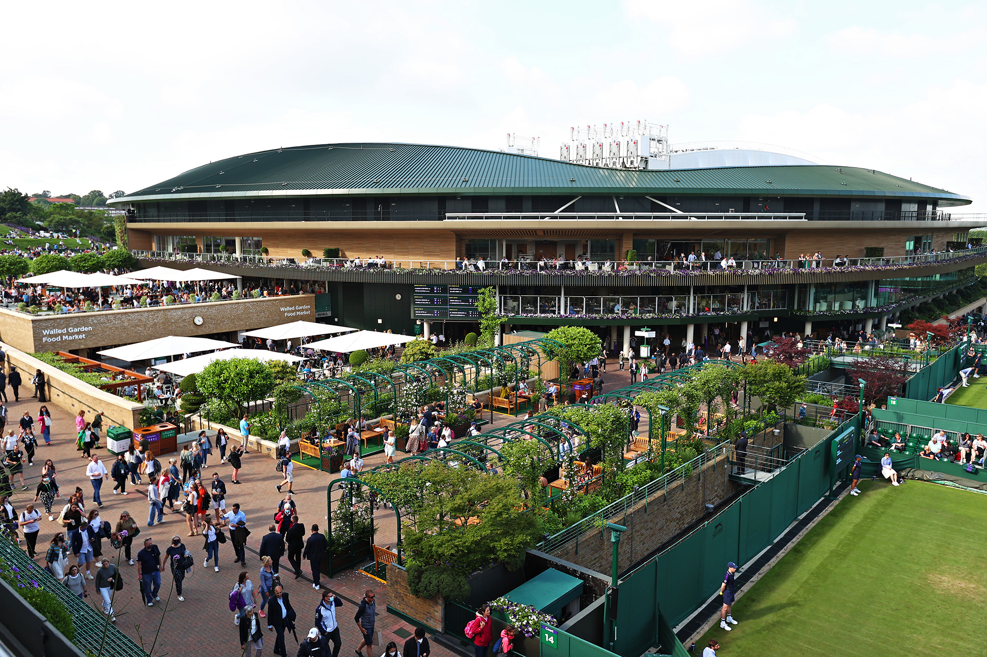 28 Haziran'da Wimbledon, Londra, İngiltere'deki All England Saha Tenisi ve Kroket Kulübü sahasına genel bakış.