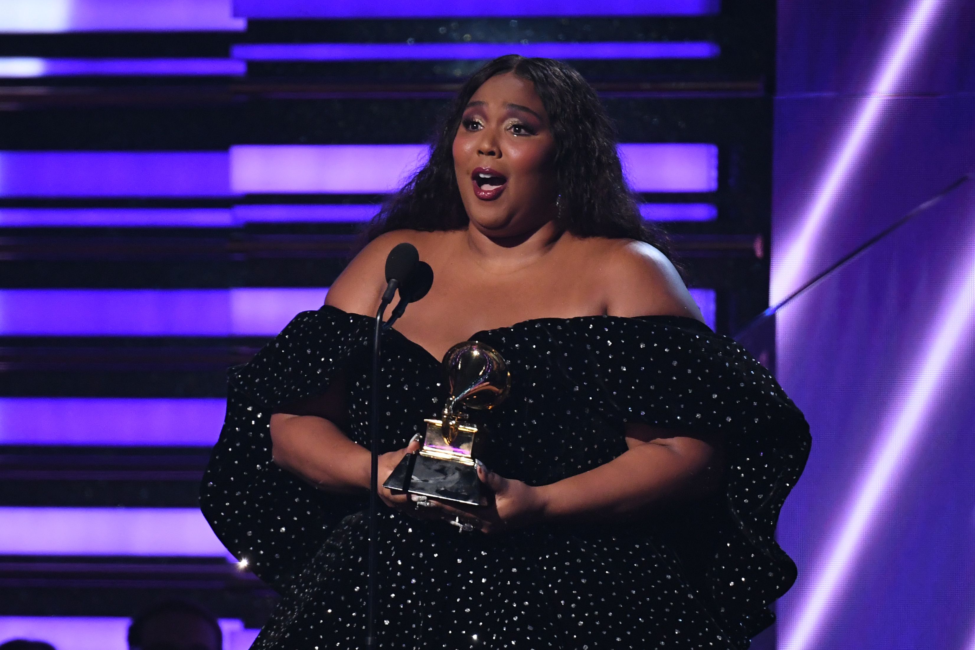 23 Best Pop Solo Performance Goes To Lizzo For Truth Hurts