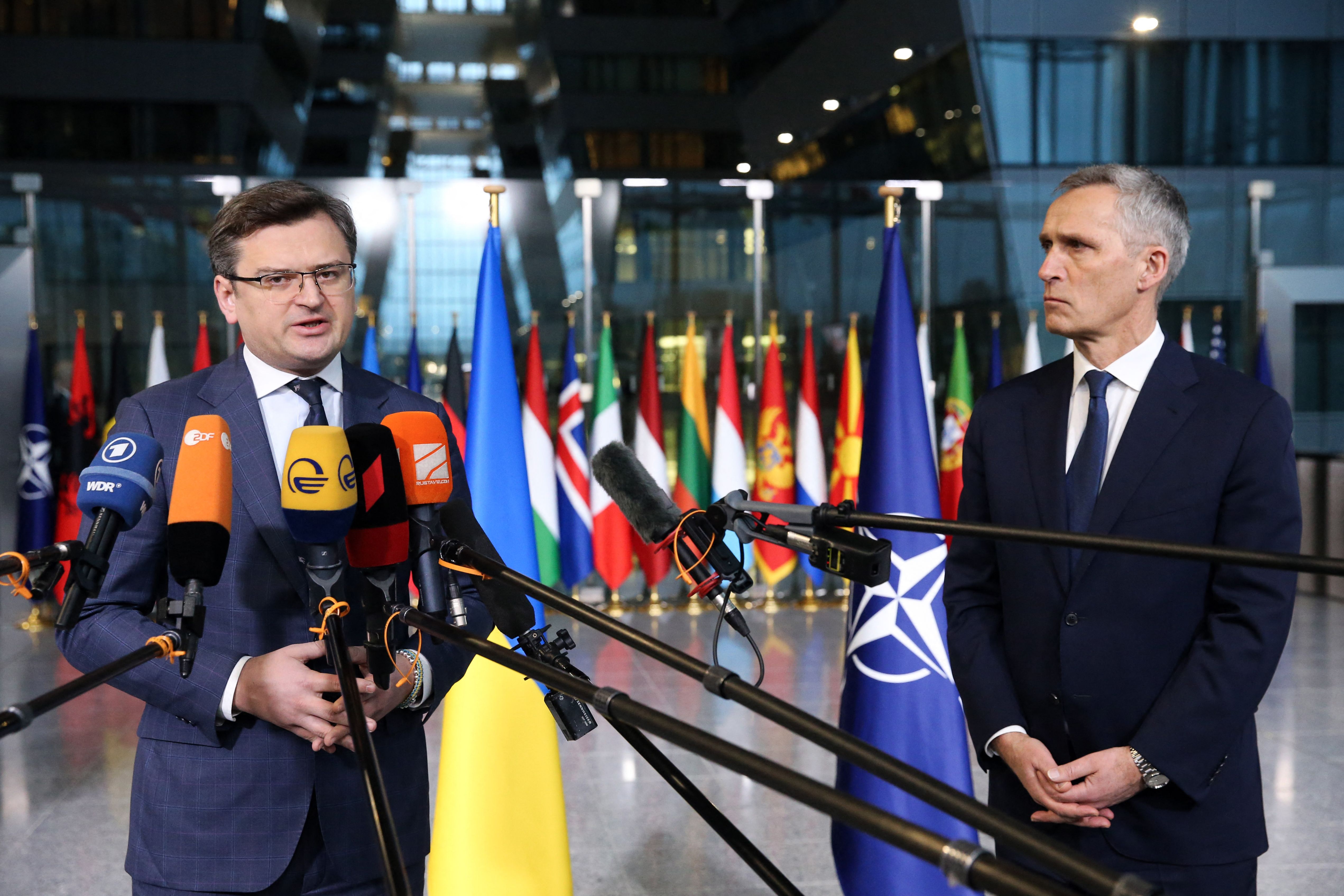 Ukrainian Foreign Minister’s agenda at NATO meeting is “weapons, weapons and weapons”