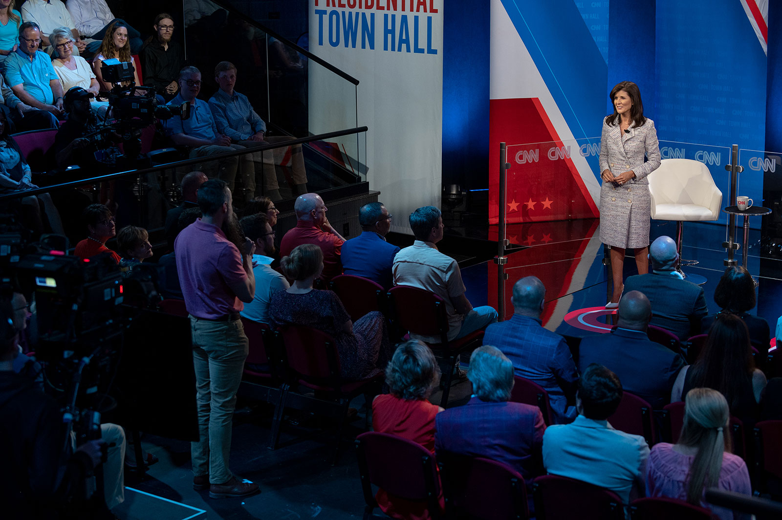 Here Are 5 Things To Watch For In Tonight's Town Halls With DeSantis ...