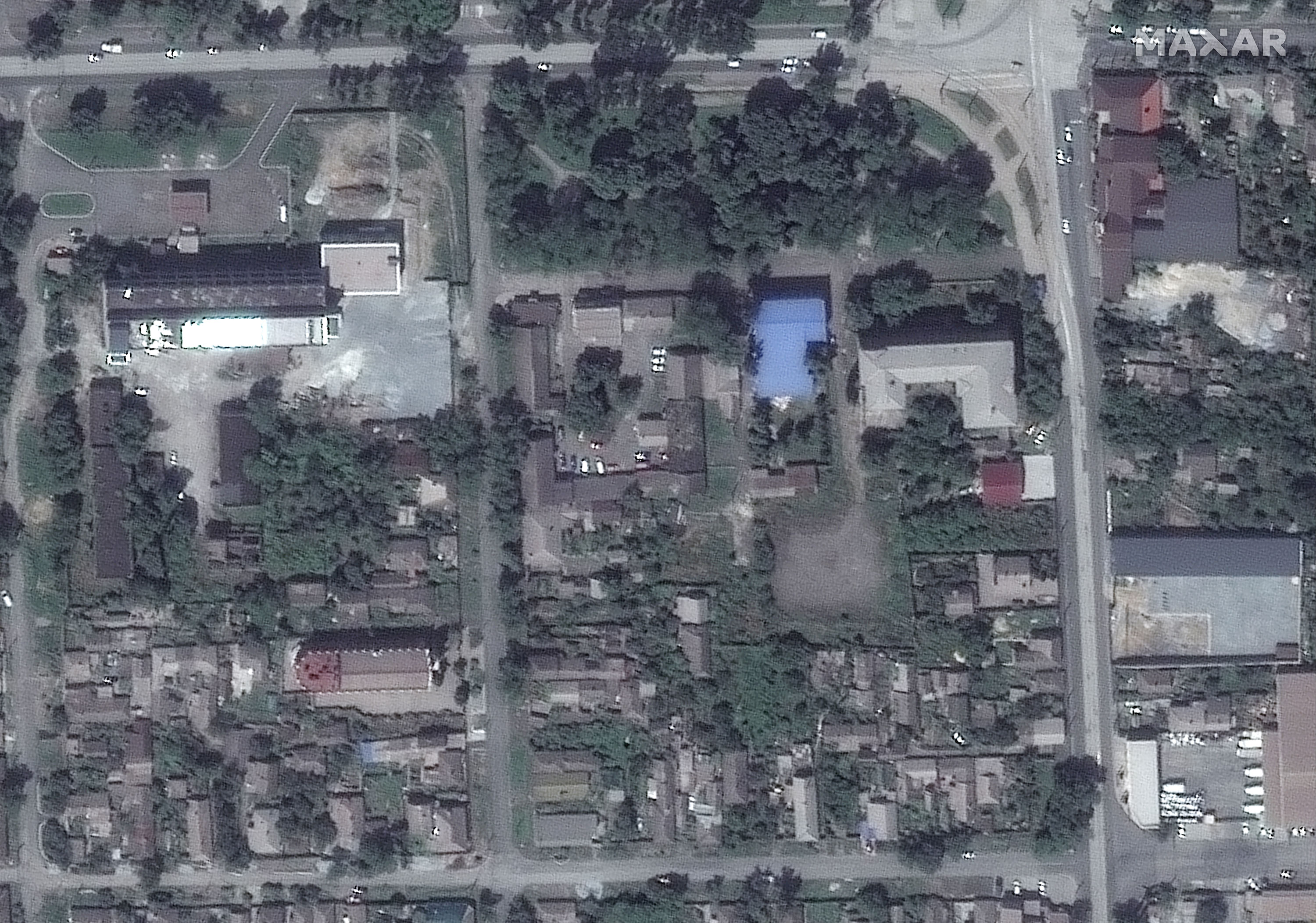 Edifícios e casas no centro de Mariupol são vistos nesta imagem tirada em junho de 2021.