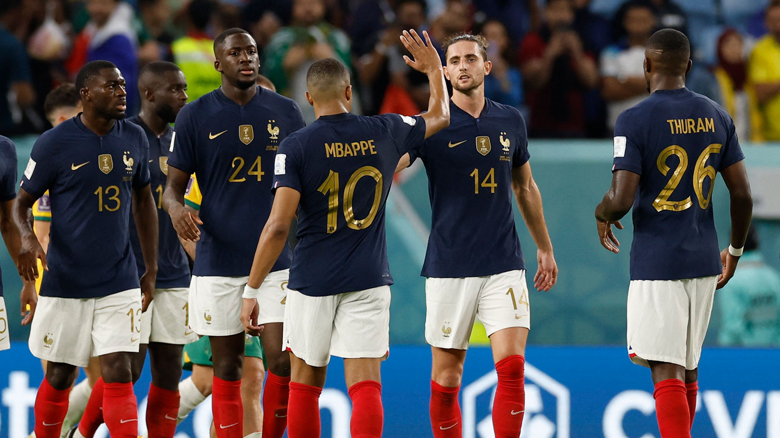 France defeats Australia 4-1