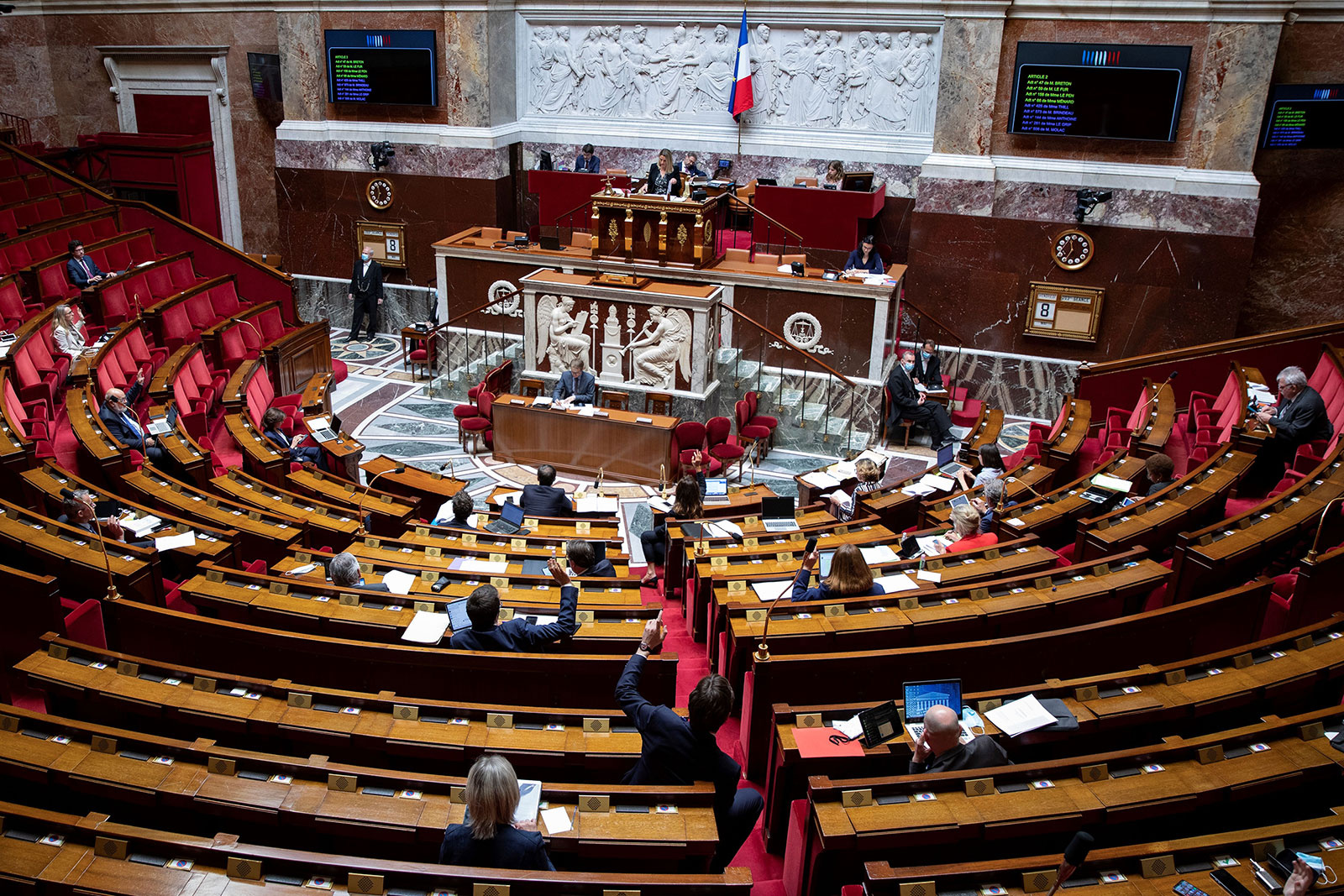 france-s-national-assembly-extends-state-of-emergency-until-july-10