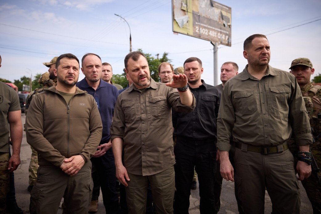 During a working trip to Kherson region on June 8, President of Ukraine Volodymyr Zelensky visited the evacuation point for residents affected by the flooding caused by the blasting of the Kakhovka hydroelectric power plant.