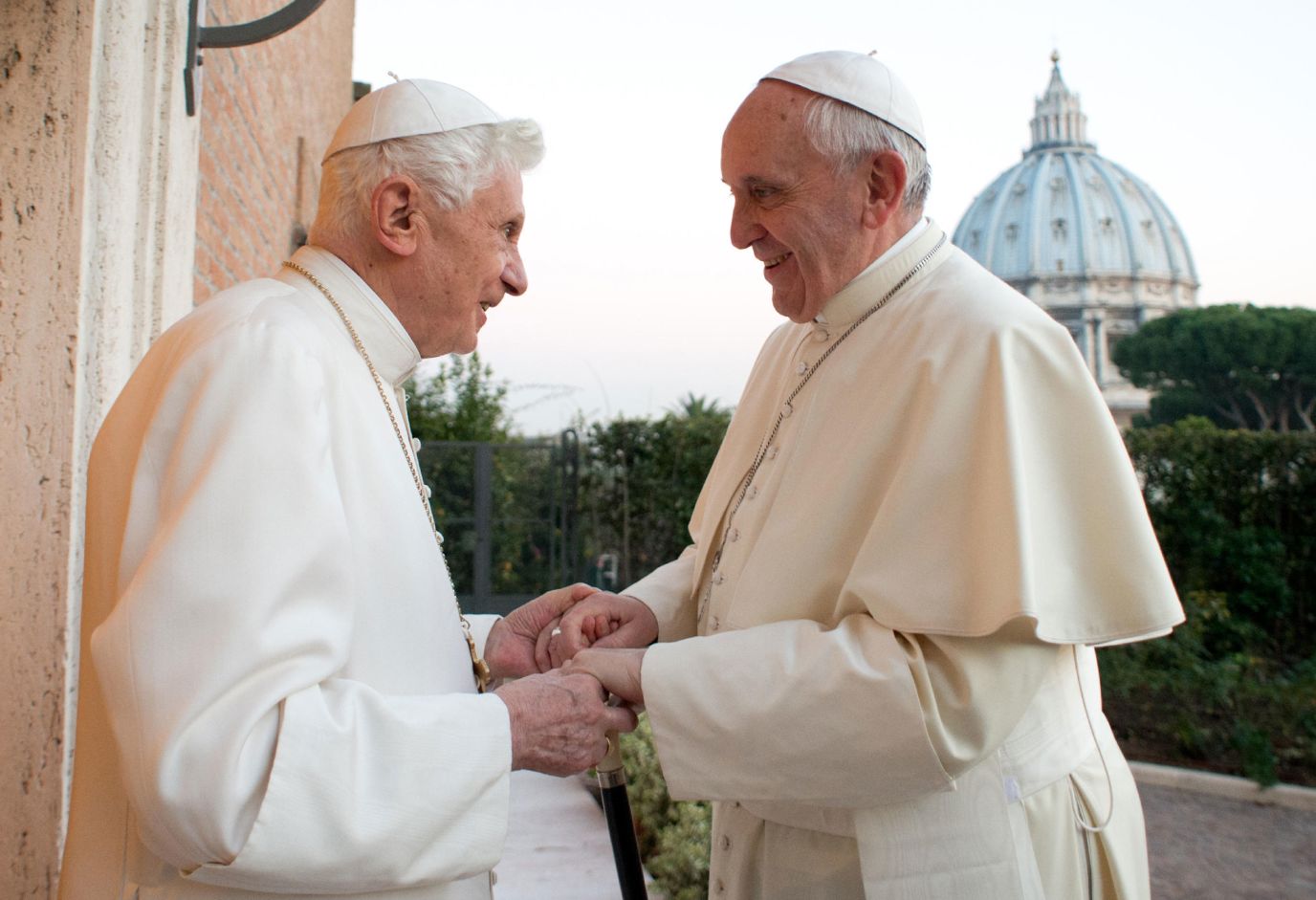 Updates: Pope Benedict XVI Dies