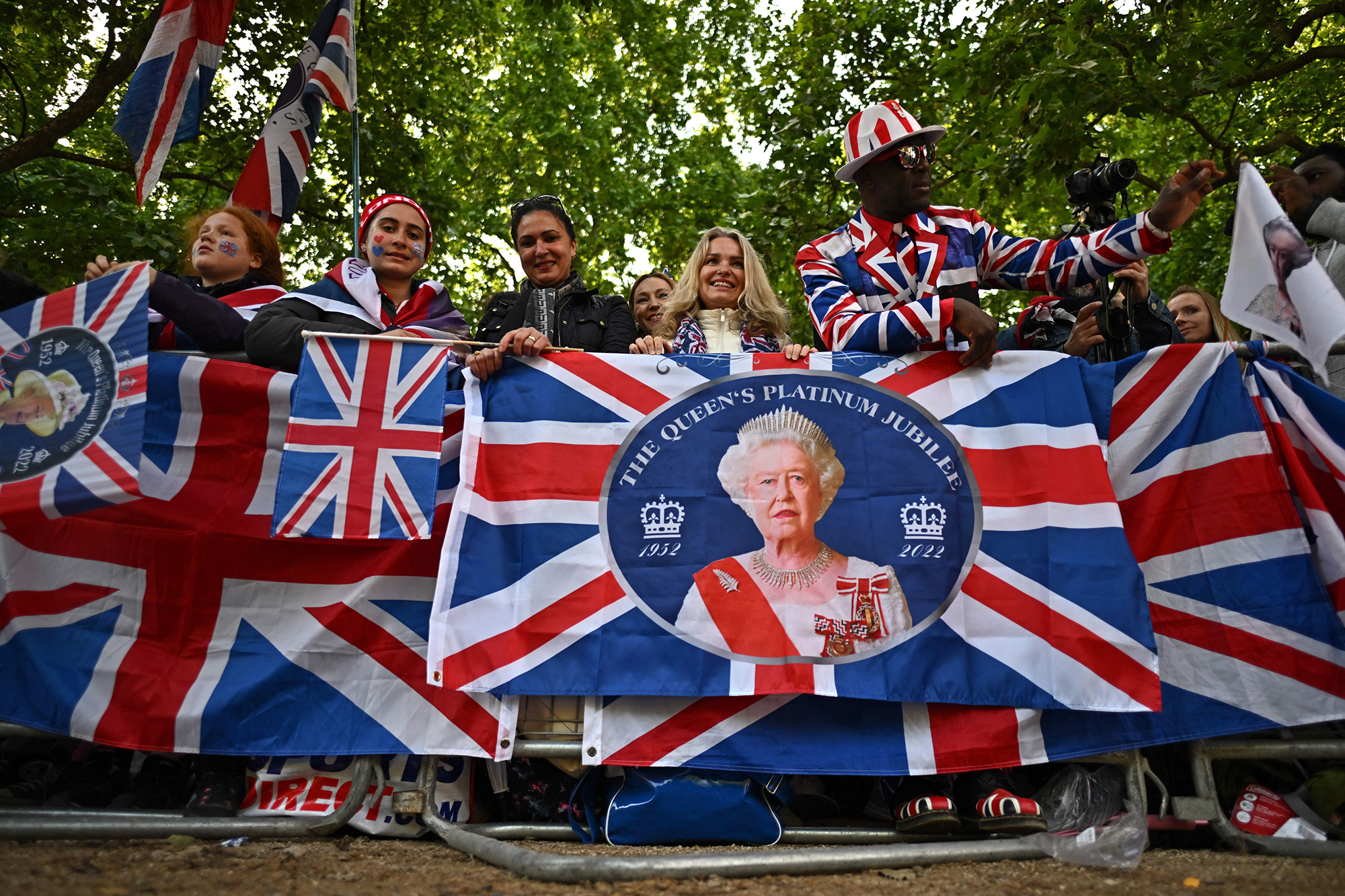 Huge crowds converged on central London for the start of four days of public events to mark Queen Elizabeth II's historic Platinum Jubilee on June 2.