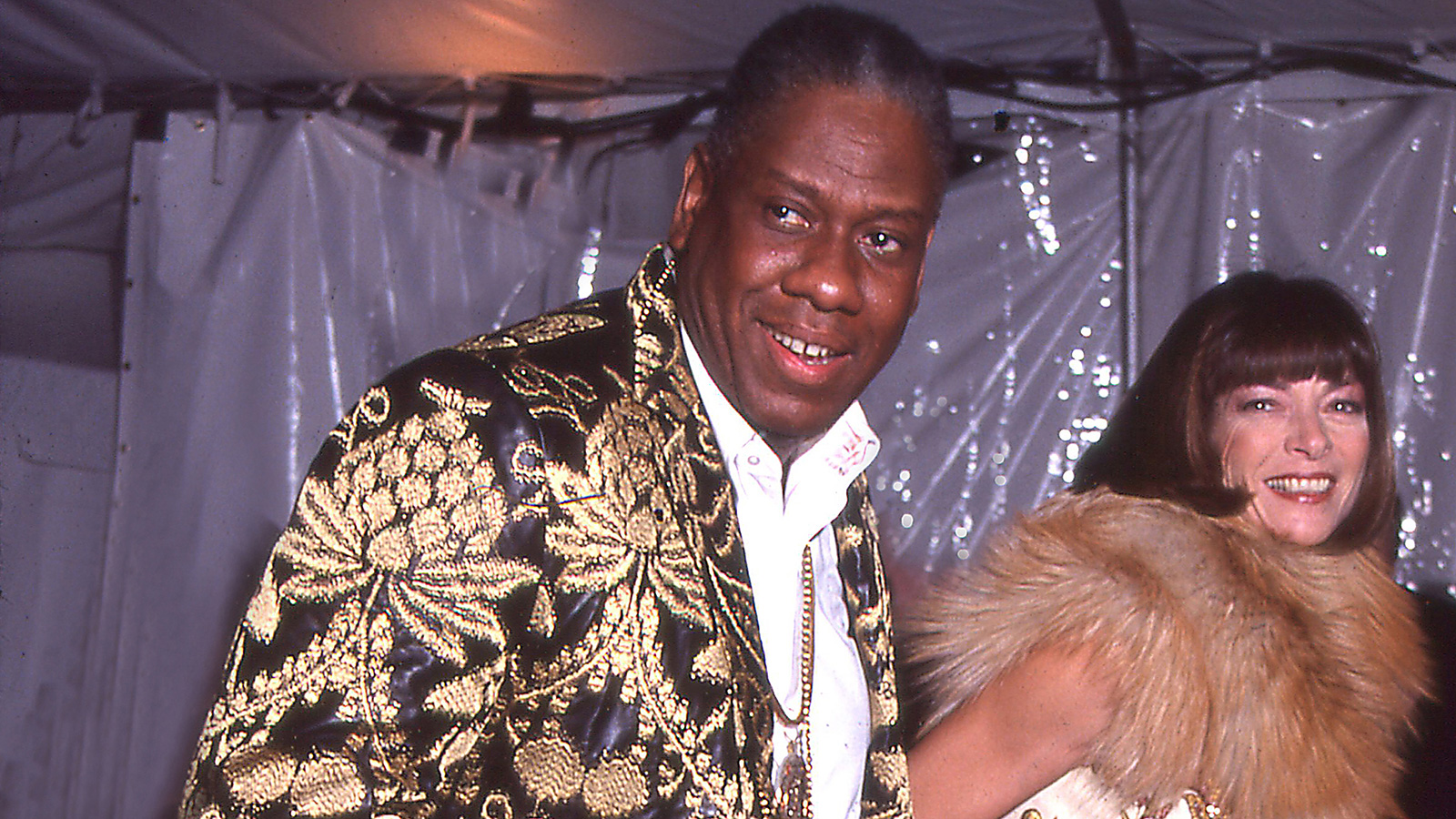 Vogue's former editor at large Andre Leon Talley and Anna Wintour attend the Met Gala on December 6, 1999.
