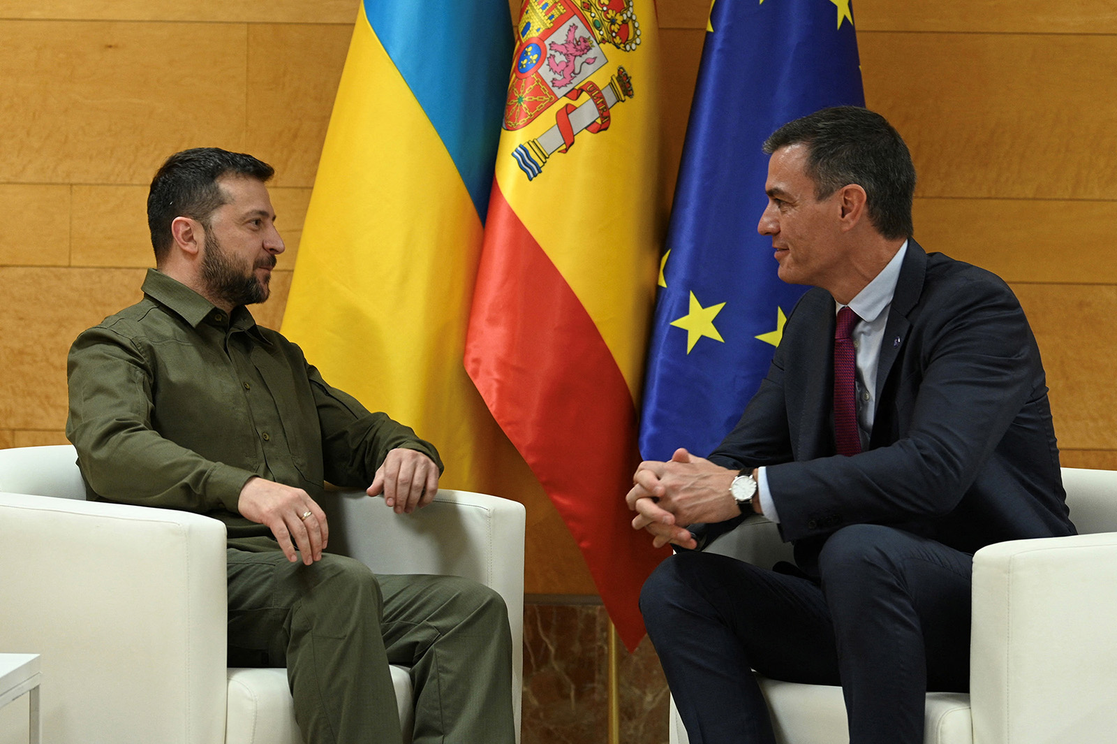 Spanish Prime Minister Pedro Sanchez speaks with Ukraine's President Volodymyr Zelensky at the European Political Community Summit in Granada, Spain, on October 5.