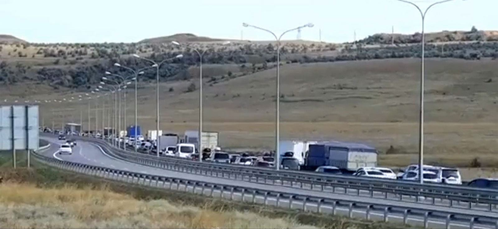 Video taken on August 10 shows traffic near Kerch, Crimea.