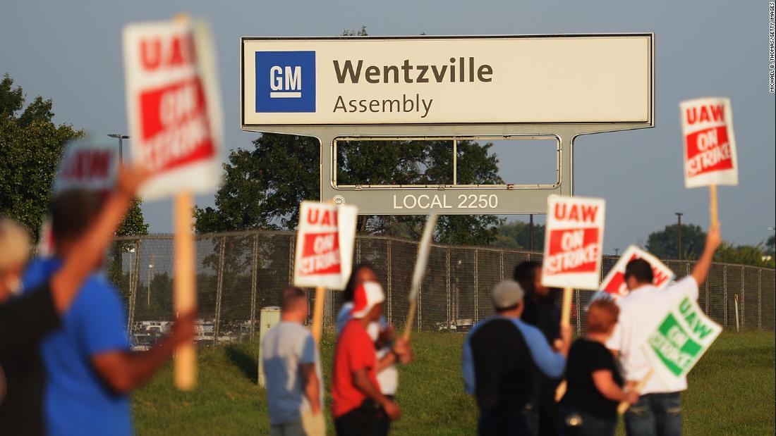 GM strike UAW workers walk out in first work stoppage in over a decade