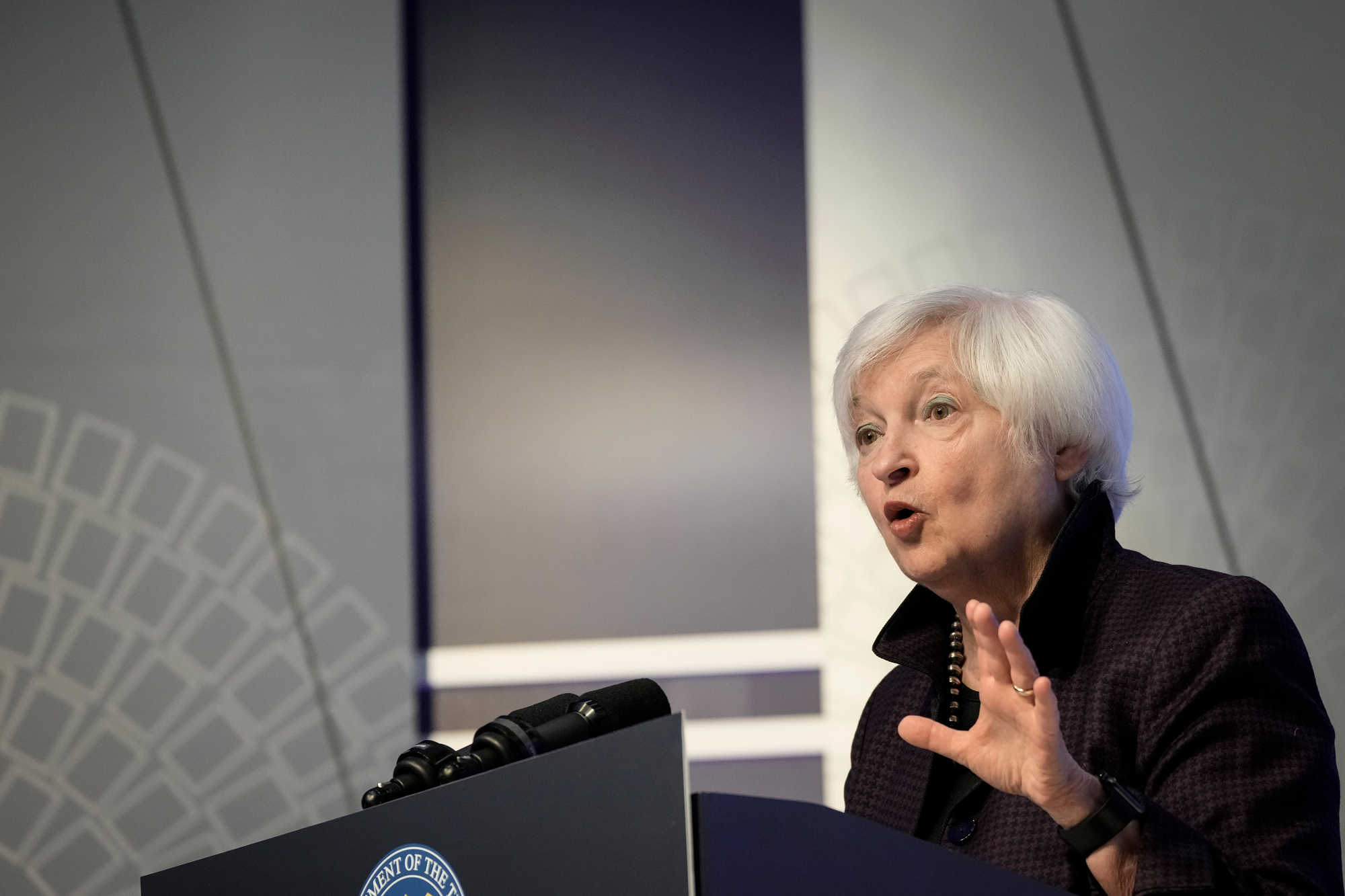 Yellen says Biden-Xi meeting intended to “stabilize” a US-China relationship