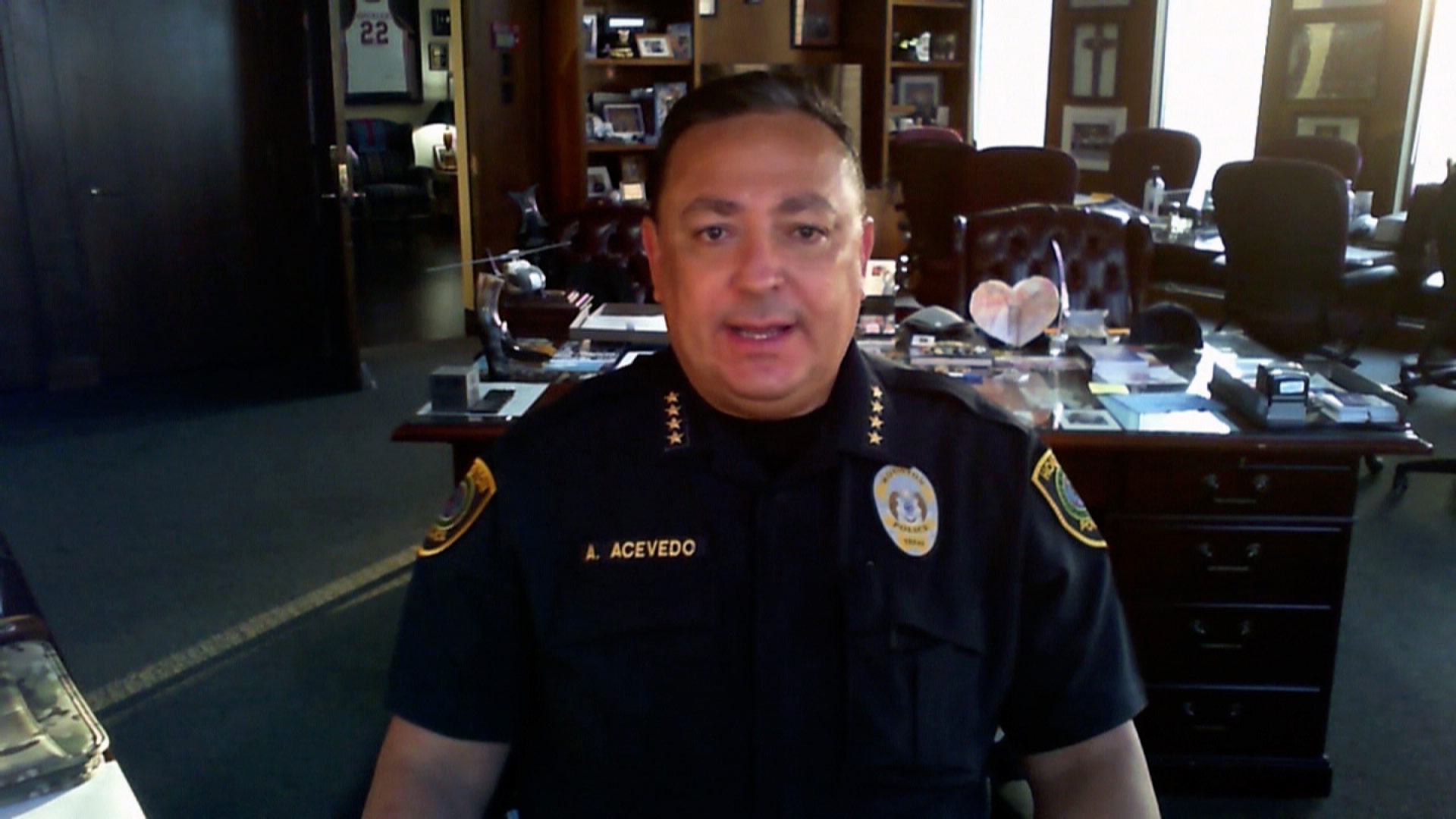 Houston police chief calls for lifting of a nationwide mandate