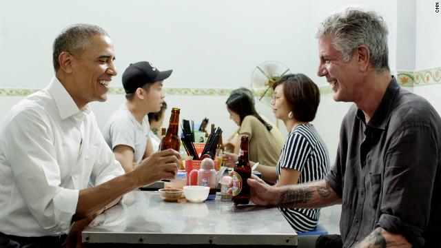 Bourdain and Obama in Hanoi in 2016.