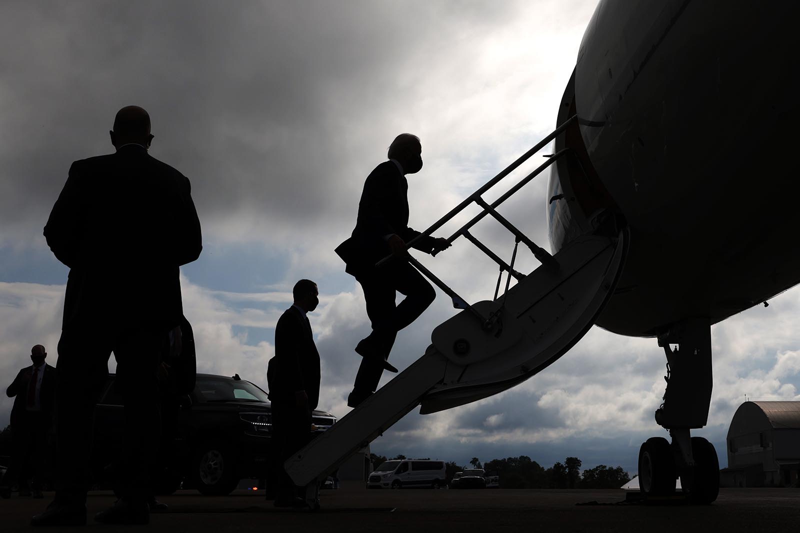 Democratic presidential candidate former Vice President Joe Biden boards a plane at Allegheny County Airport on August 31 in West Mifflin, Pennsylvania.