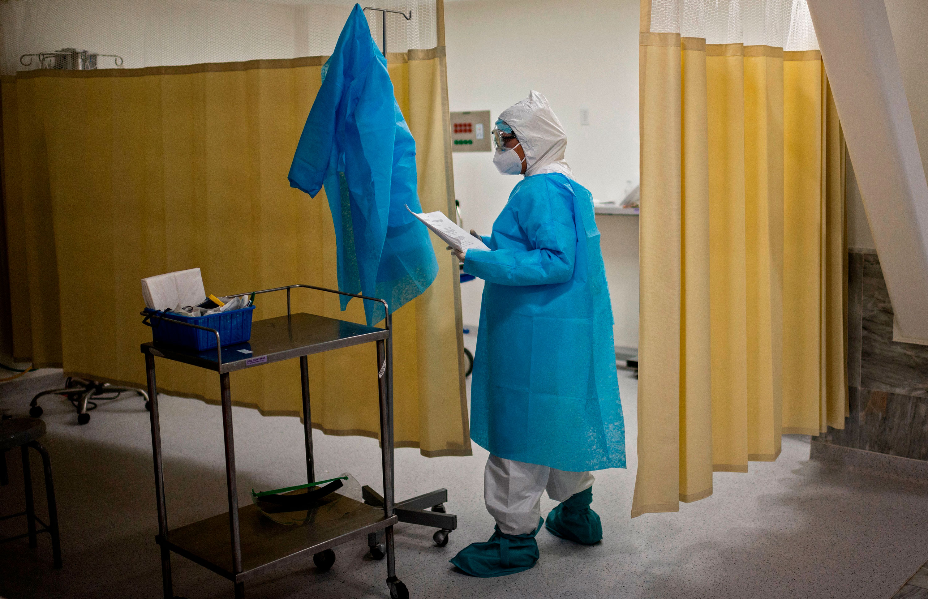 A health worker prepares to check a Covid-19 patient at the 32nd Zone General Hospital in Mexico City, on July 20.