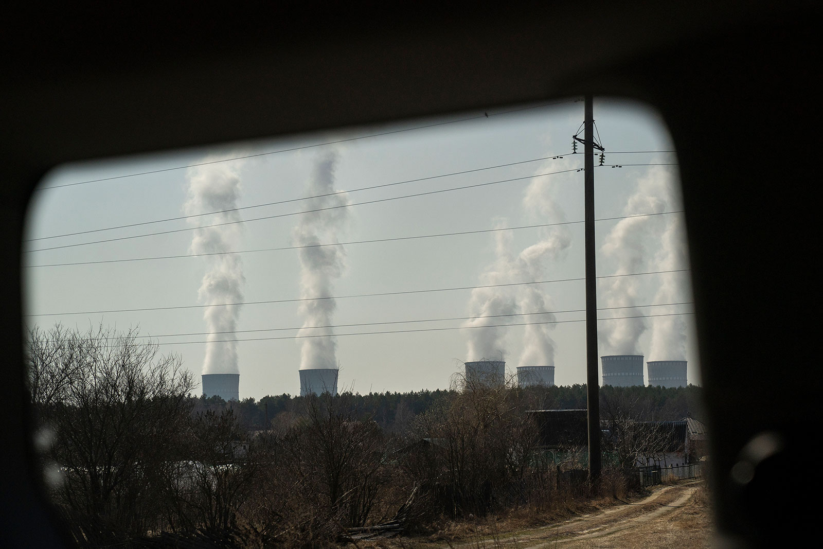 Koeltorens bij de kerncentrale van Rivne in Varash, Oekraïne.